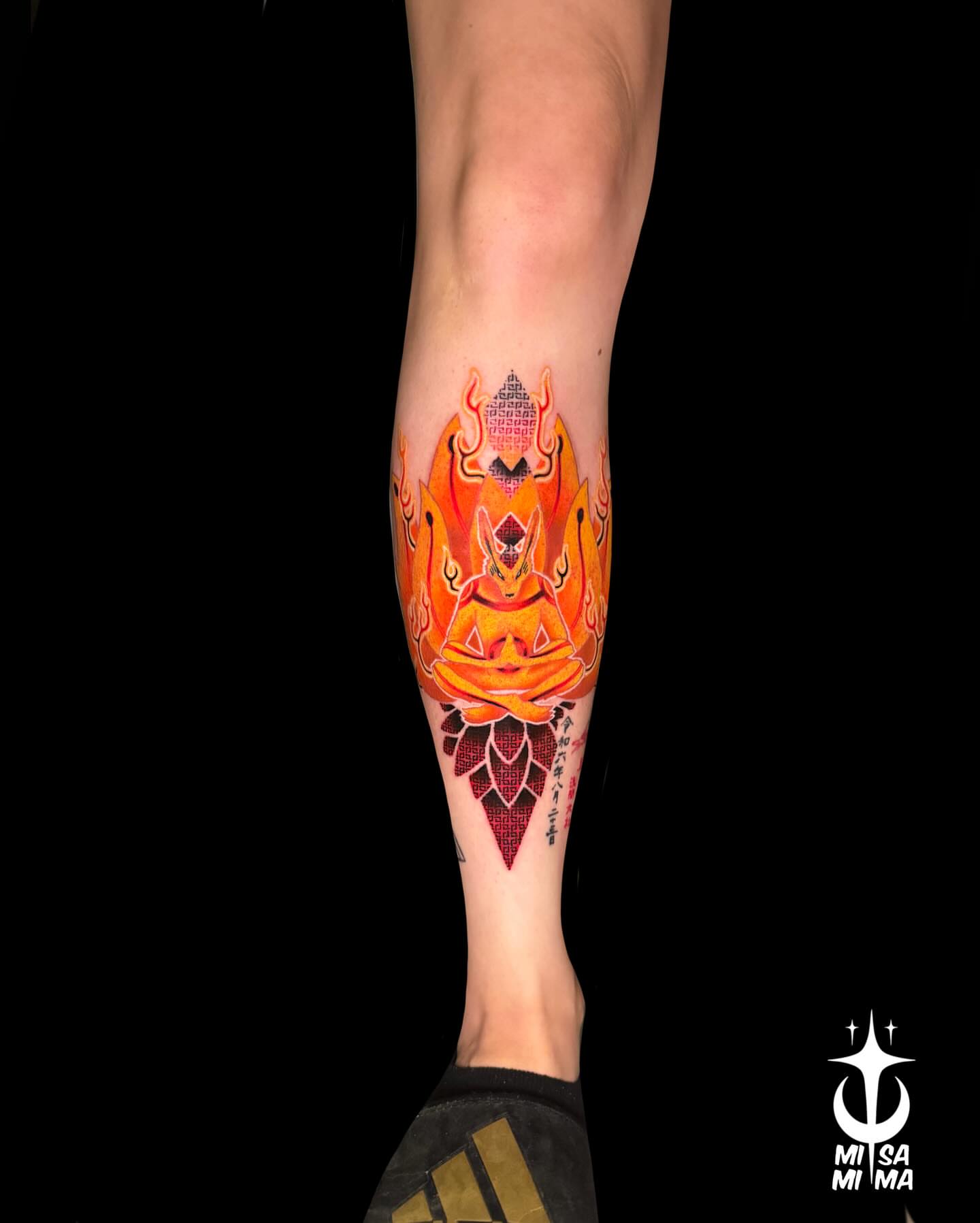 Tattoo by @mimi_sama.tattoo β geometric, dotwork