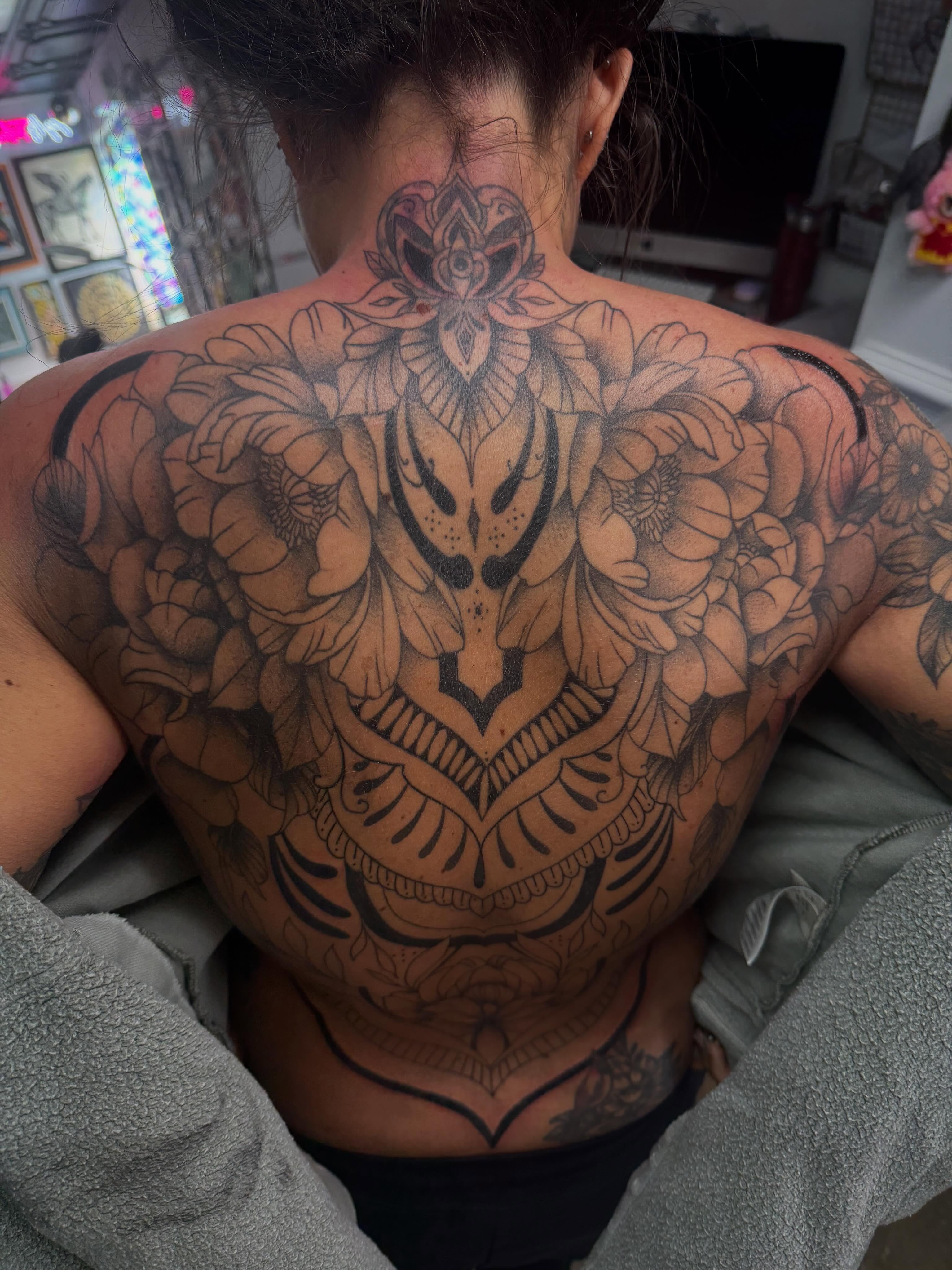 Tattoo by @annarttt — black_and_grey, geometric