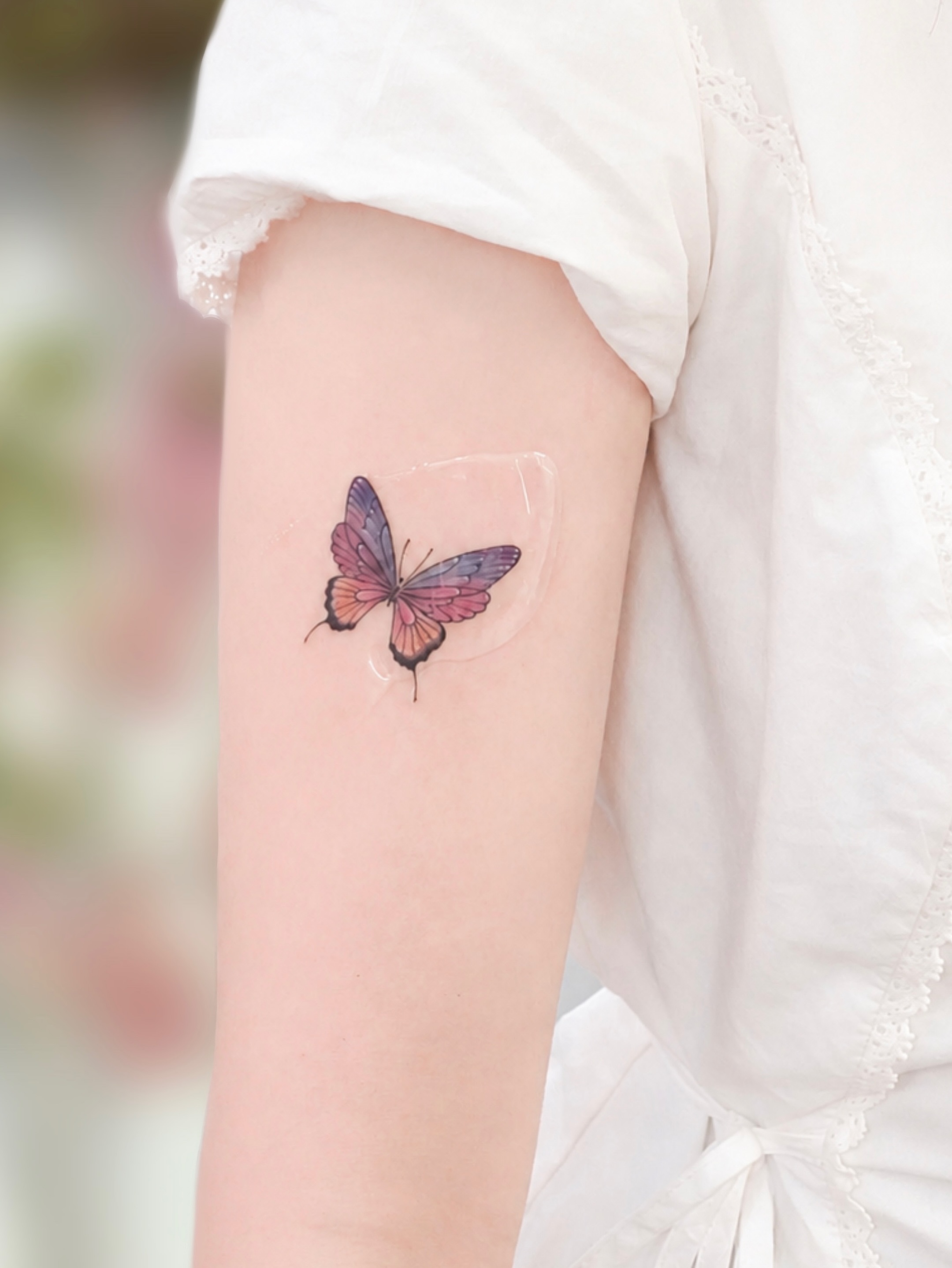 Tattoo by @honi_tattoo — watercolor