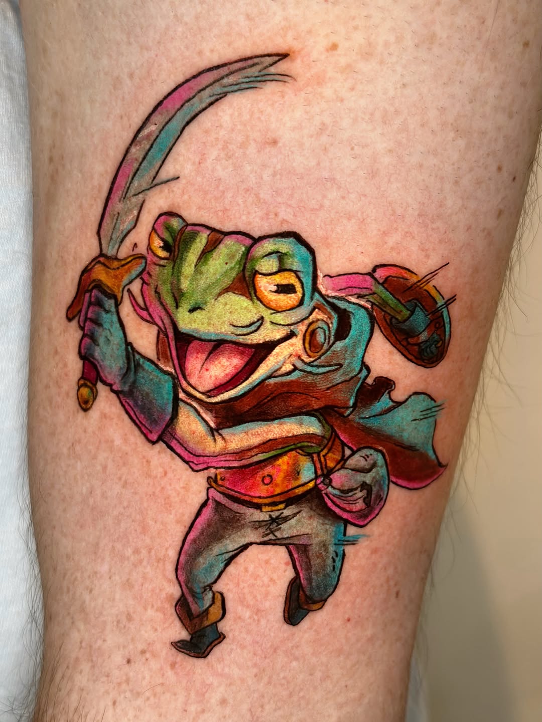 Frog warrior with sword and shield American traditional tattoo on the thigh by Lex