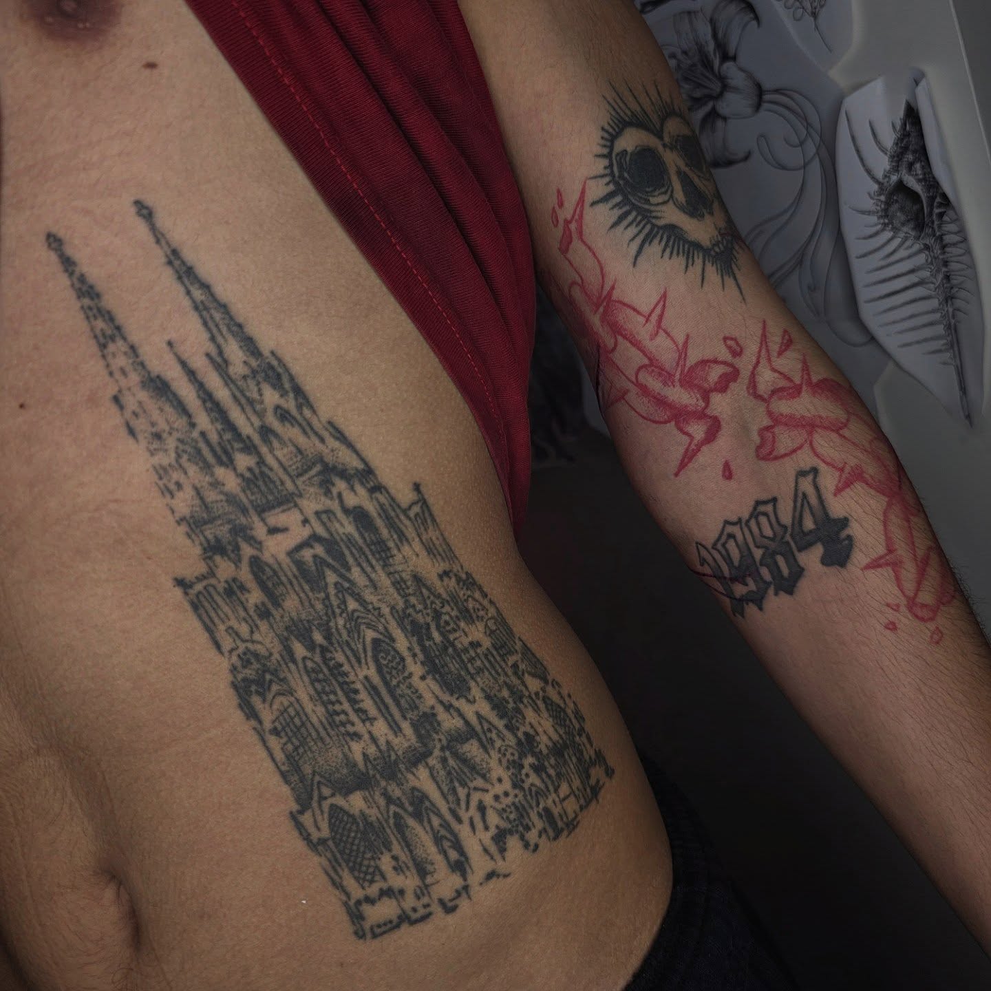 Cathedral black and grey tattoo on the ribs by julian