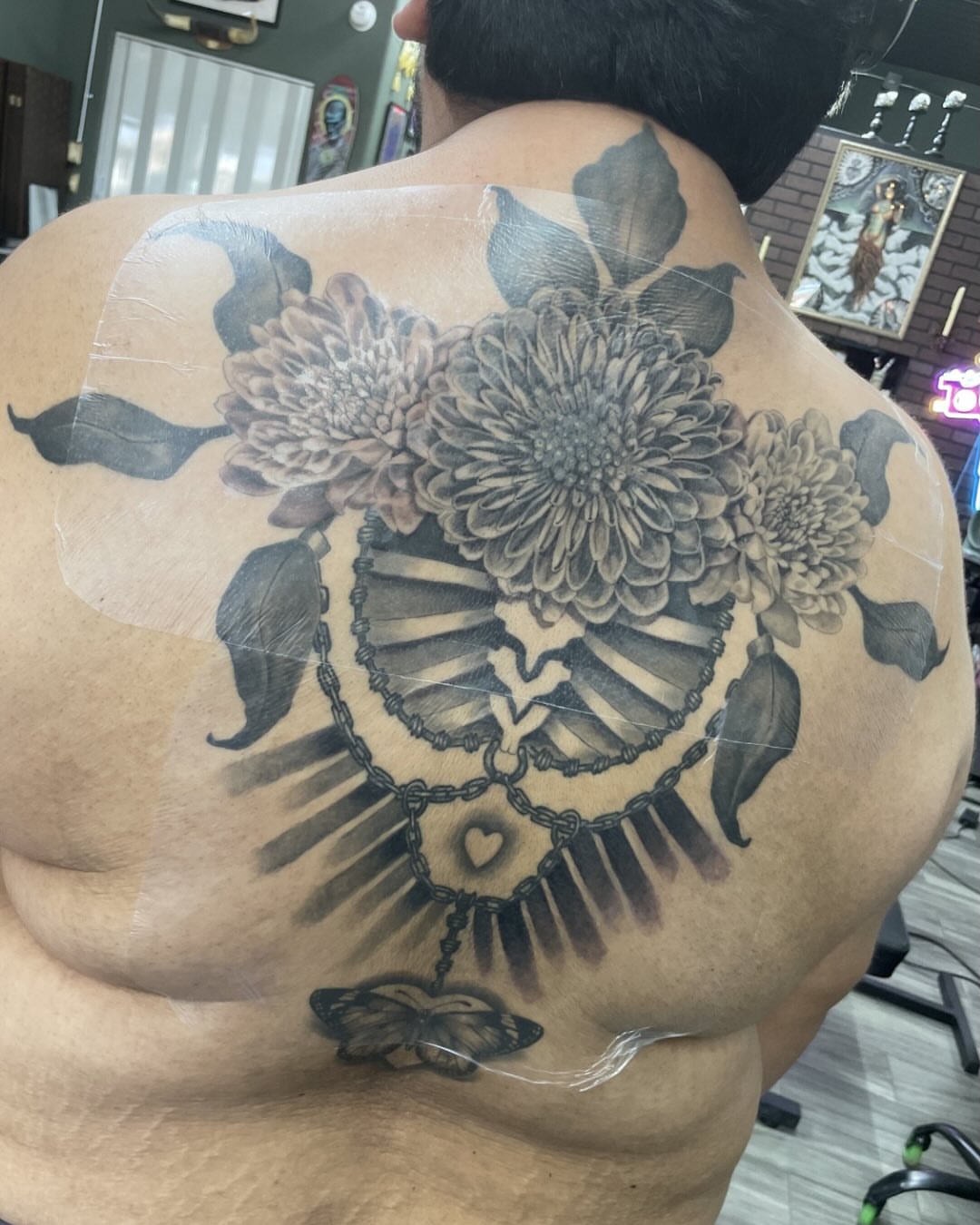 Tattoo by @sheilarosita.tats โ black_and_grey, realism