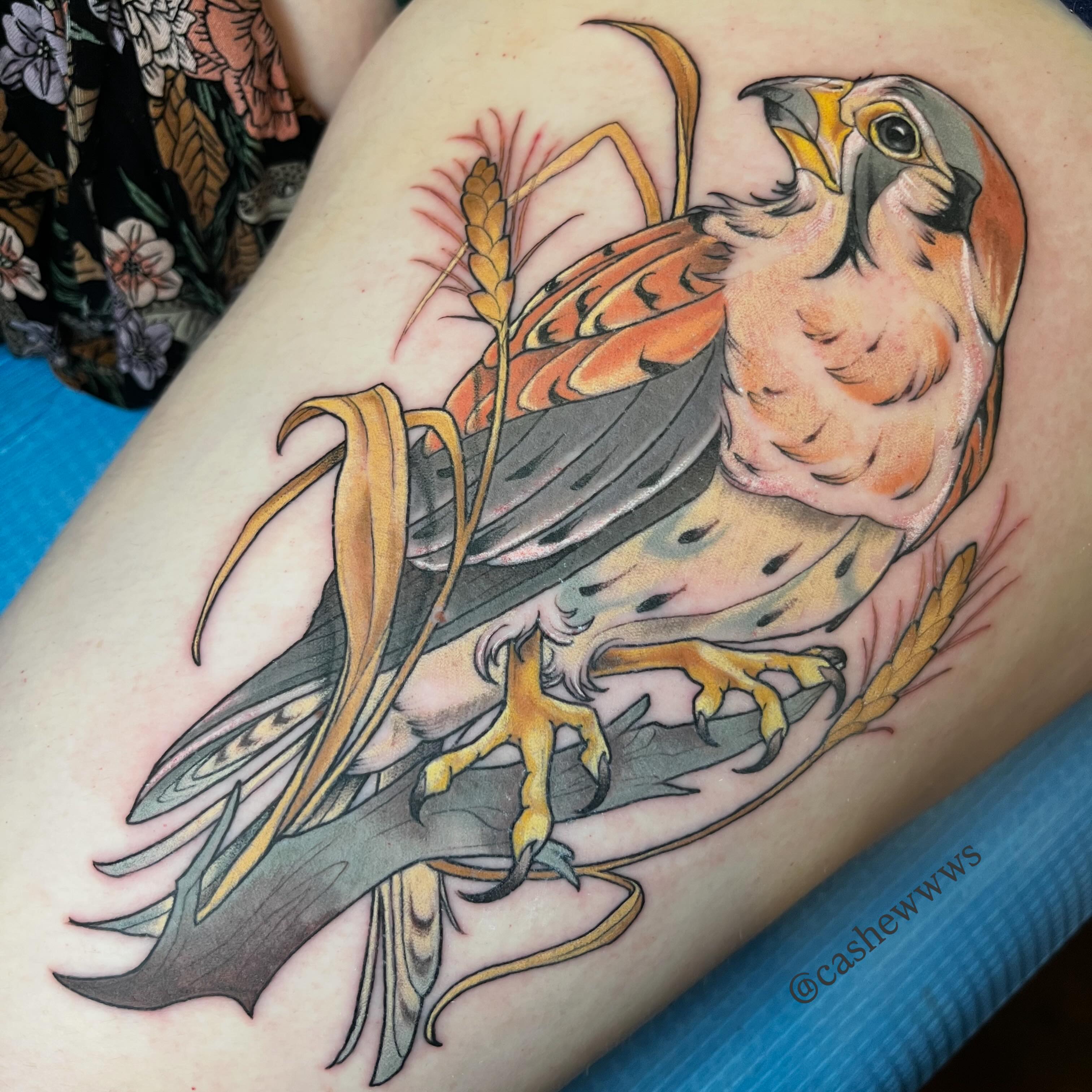 Hawk realism tattoo on the thigh by Cassandra