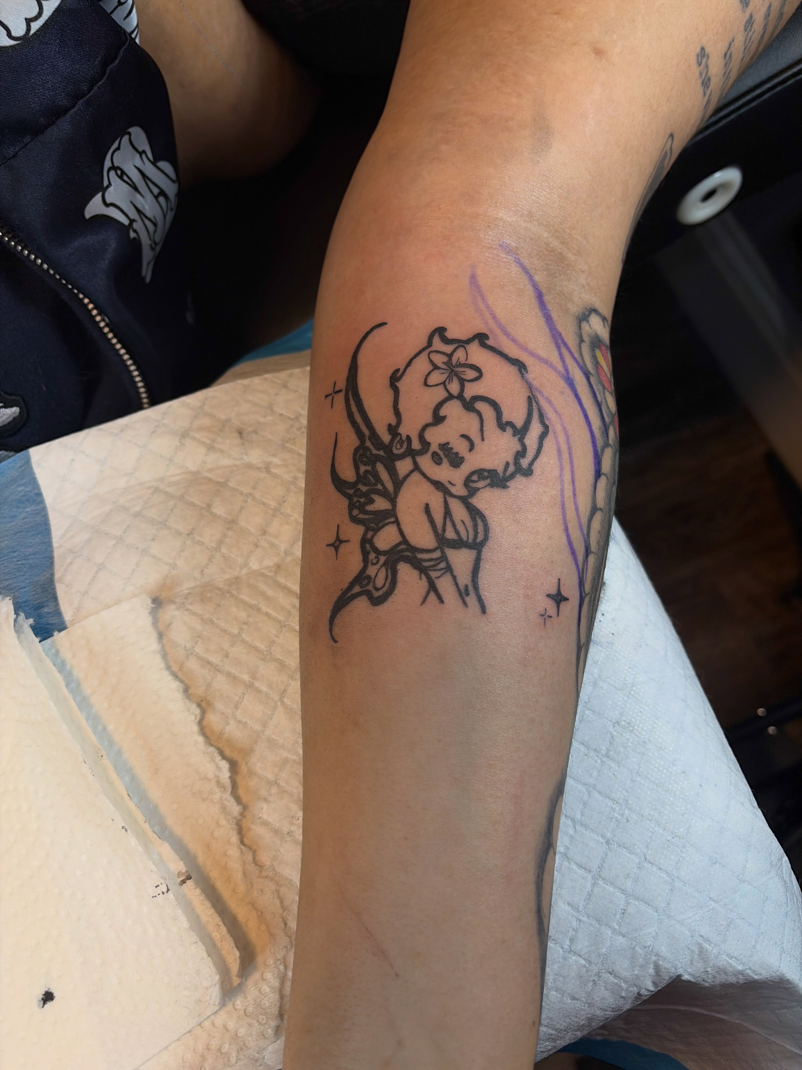 Cherub American traditional tattoo on the forearm by Khemar InspiredByLife 🇯🇲