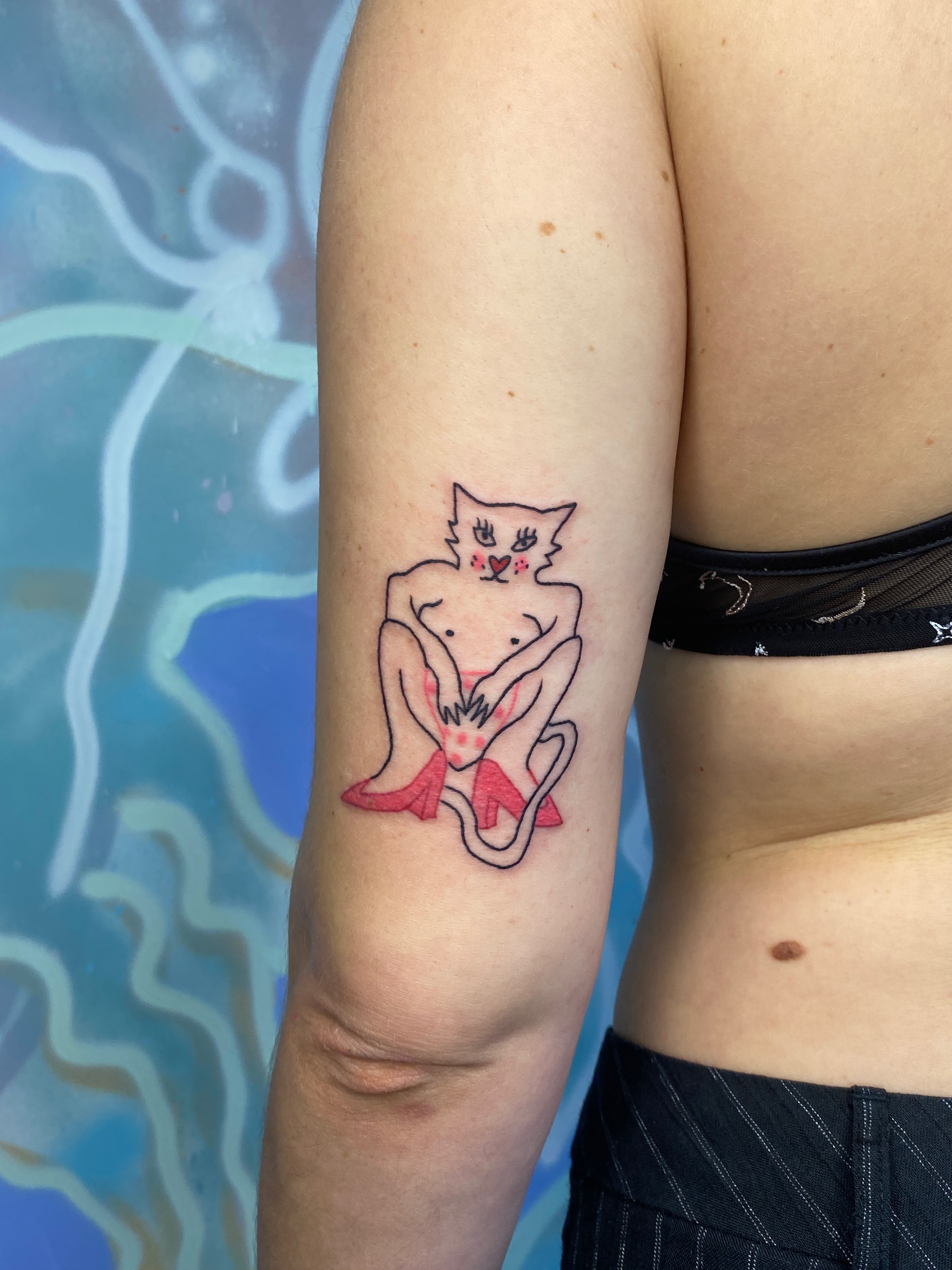 Tattoo by @kyklothymia — dotwork