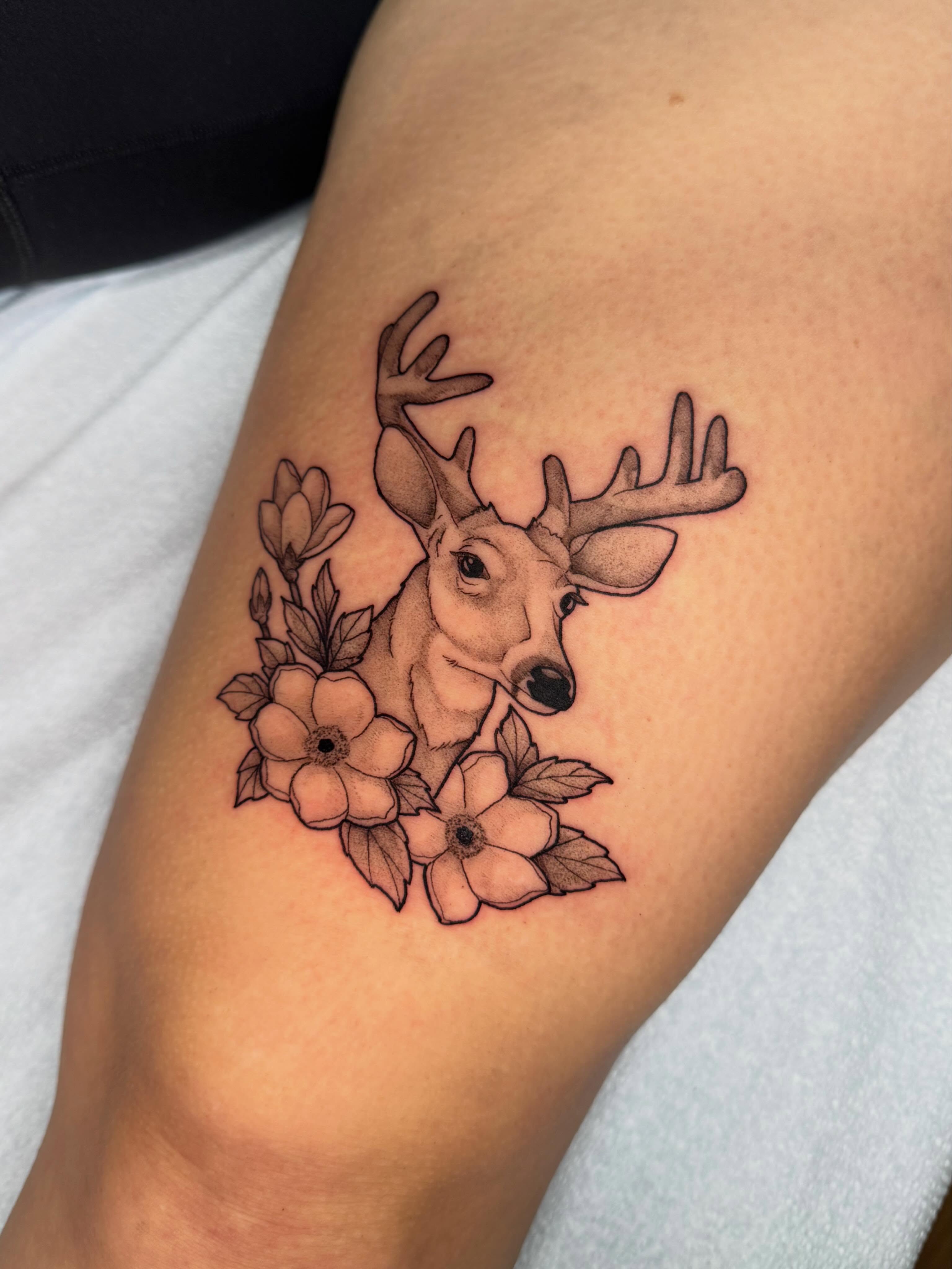 Tattoo by @alexcioppitattoos — black_and_grey