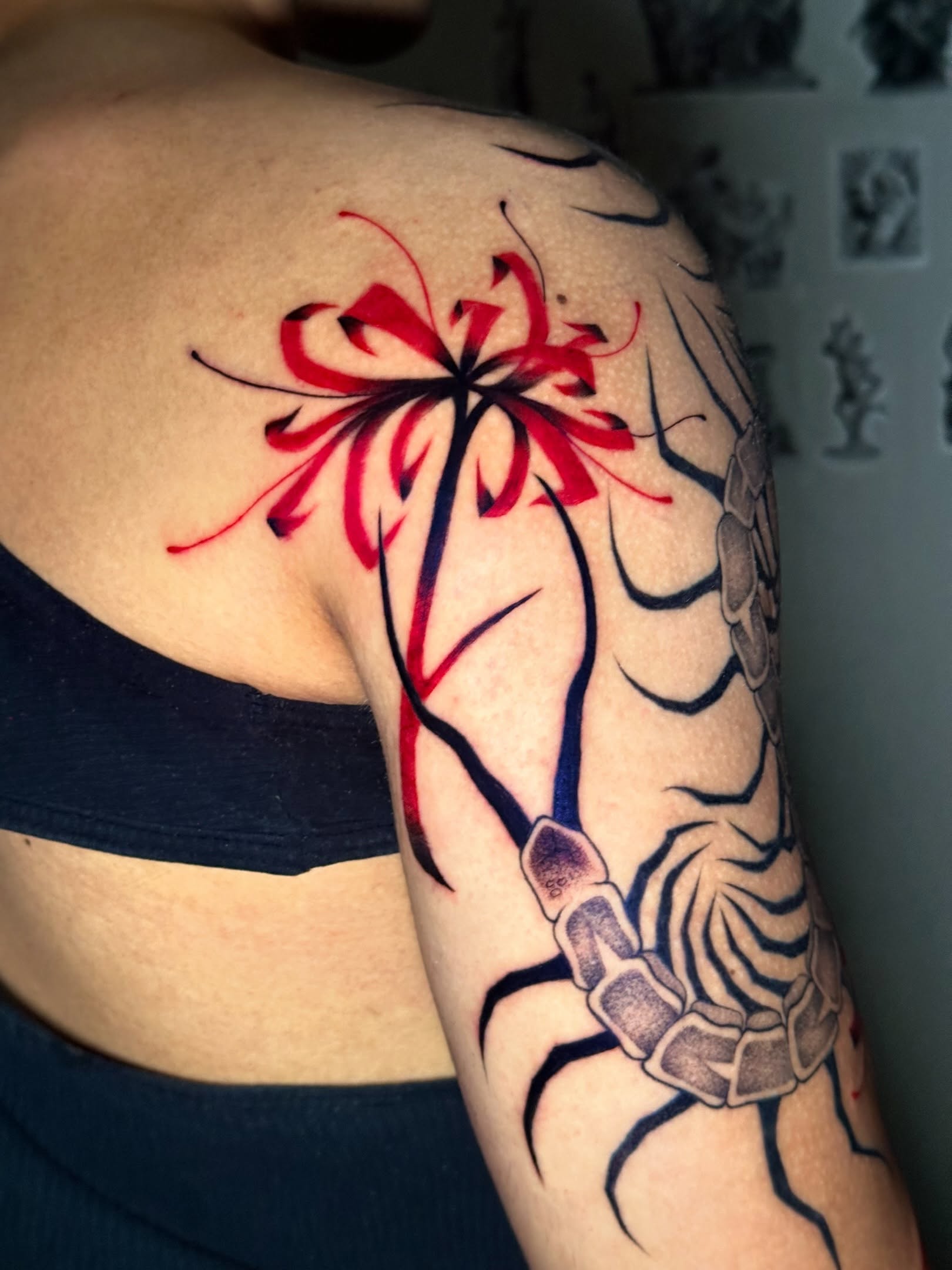 Tattoo by @guayabaiqueso — new_school, geometric