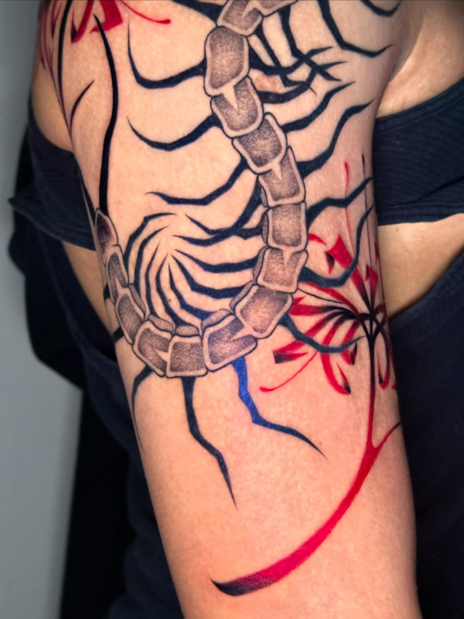 Tattoo by @guayabaiqueso — american_traditional, dotwork