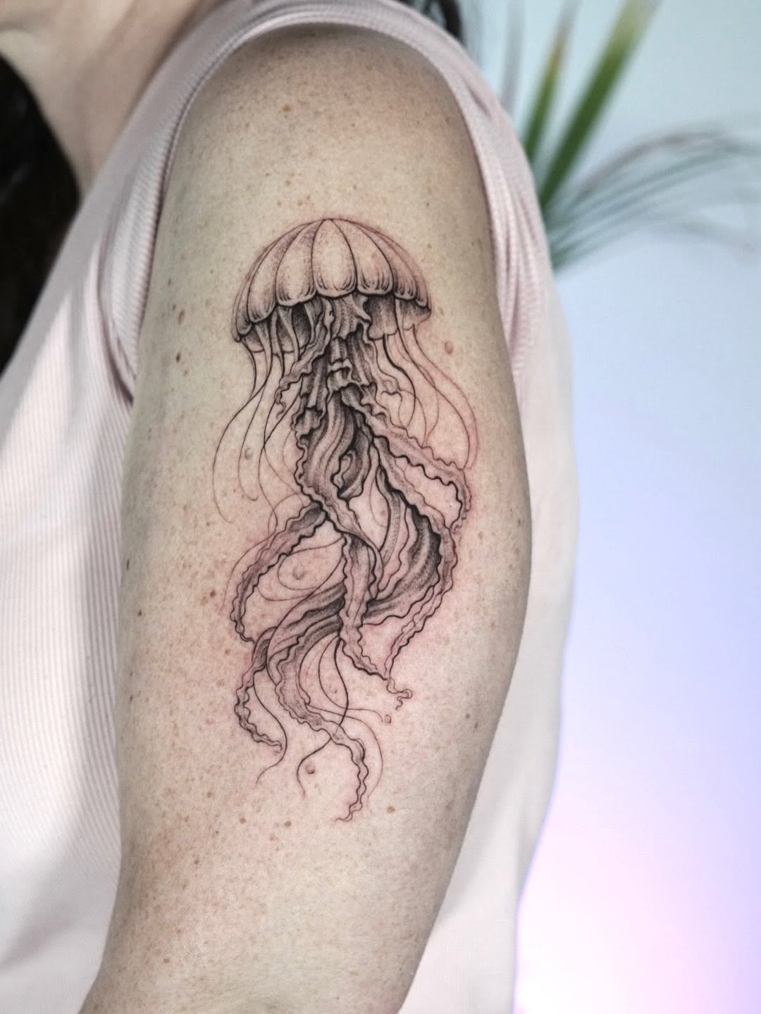 Tattoo by @luisd_art — black_and_grey, fine_line