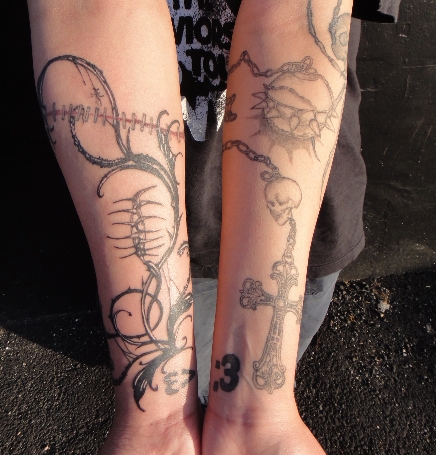 Tattoo by @dr34msc4pes — black_and_grey