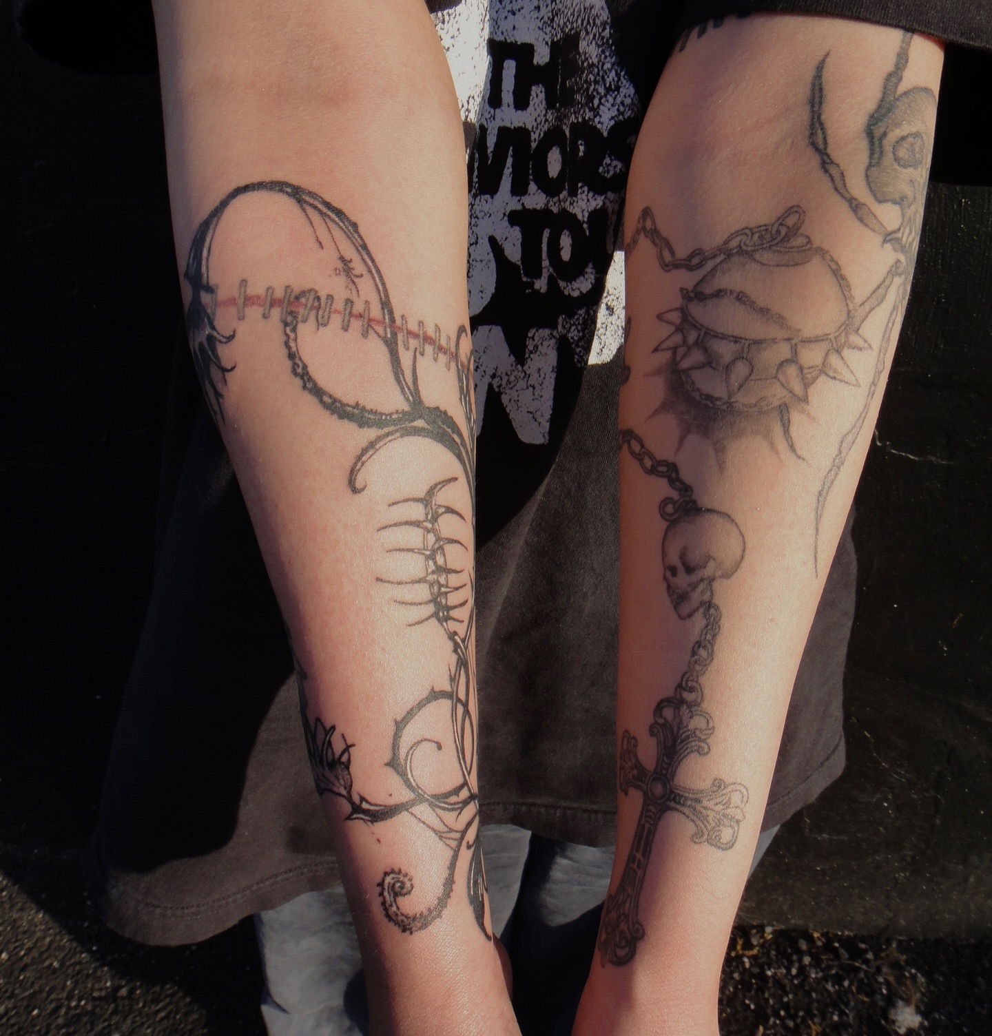 Tattoo by @dr34msc4pes — black_and_grey