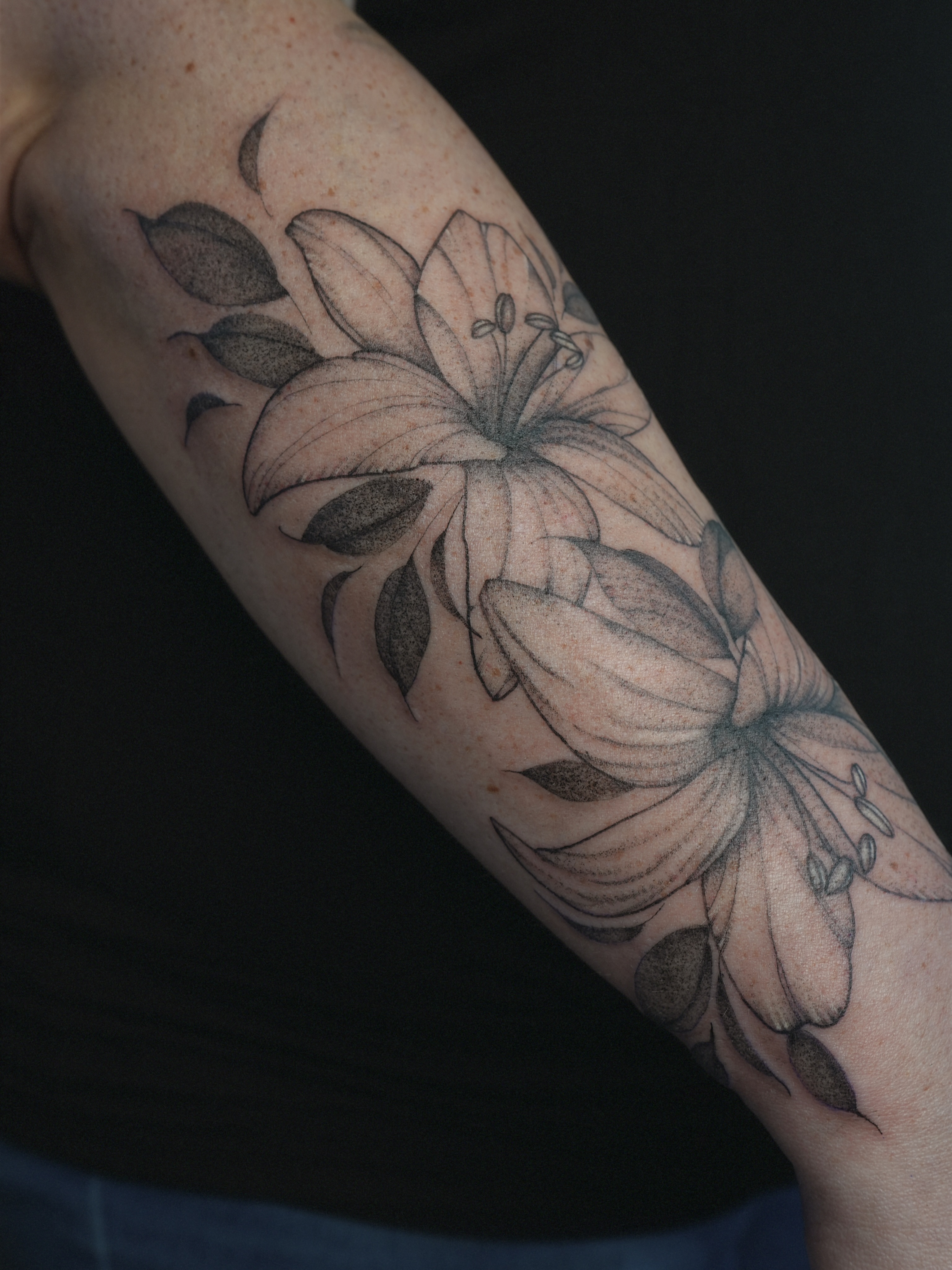 Tattoo by @burningrebelliontattoo β black_and_grey