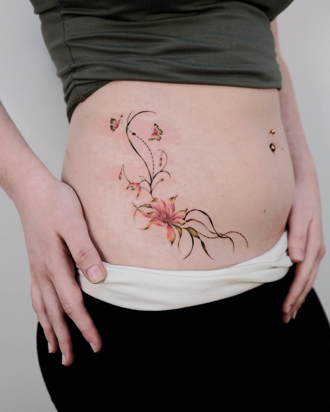 Tattoo by @aebak_tattoo — fine_line, watercolor