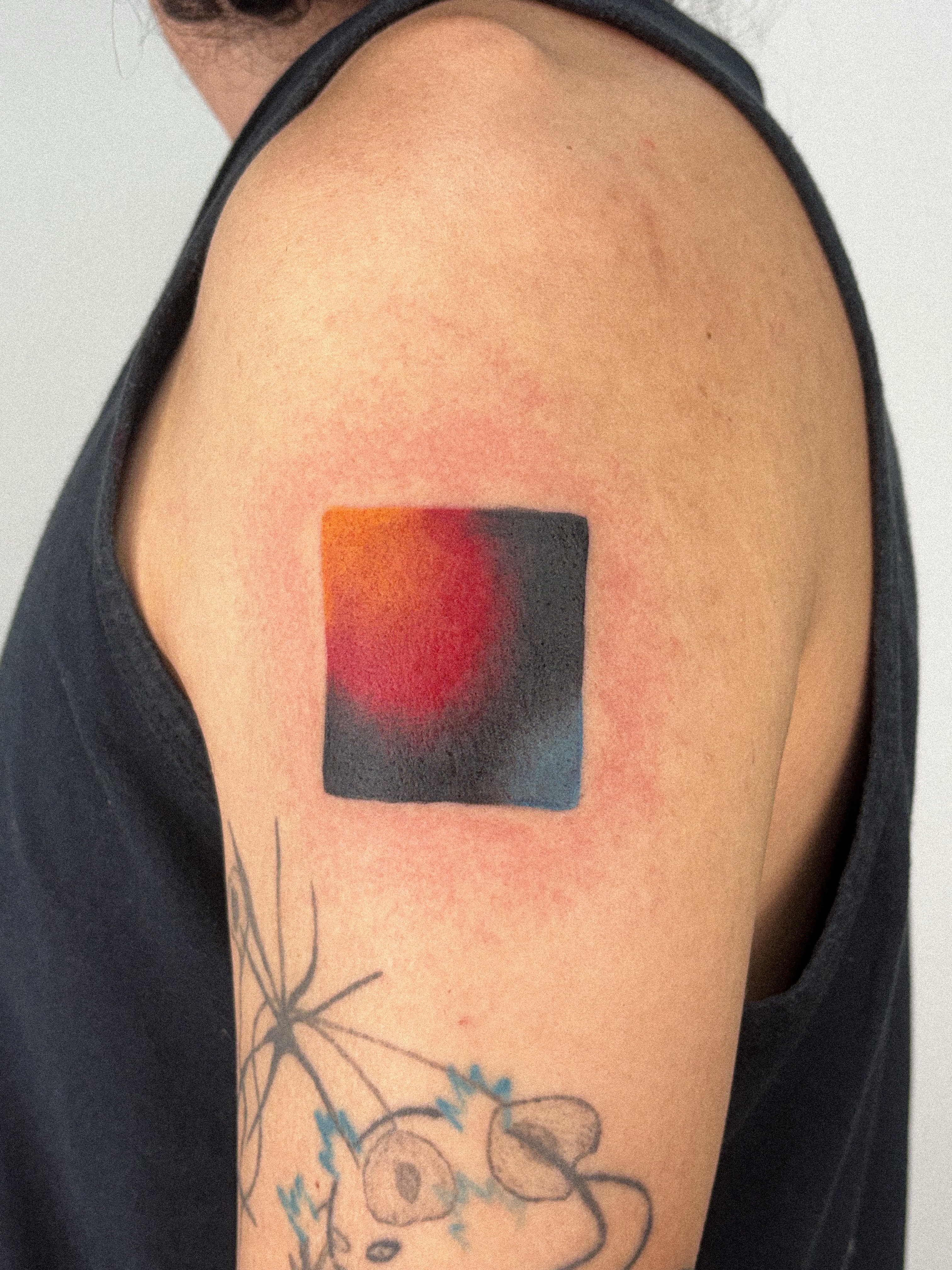 Tattoo by @juliatatua — geometric