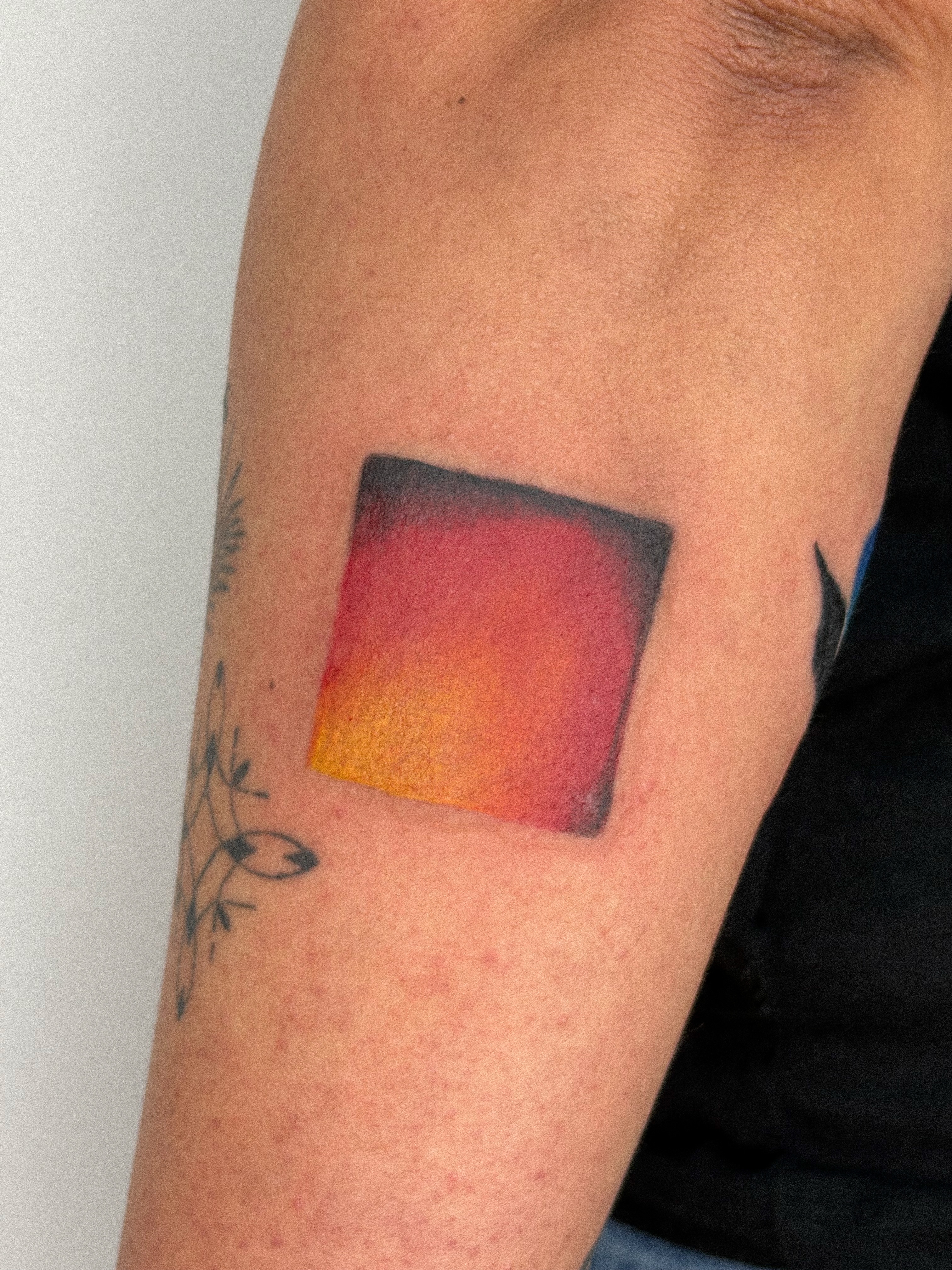 Tattoo by @juliatatua — geometric