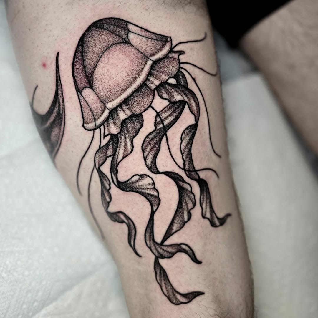 Tattoo by @adisontattoos โ black_and_grey, dotwork