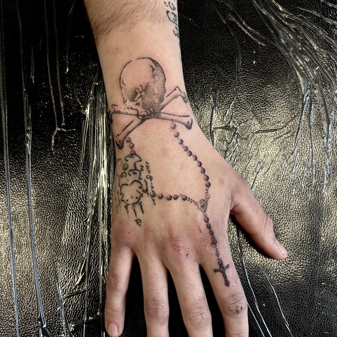 Tattoo by @siilvester — black_and_grey