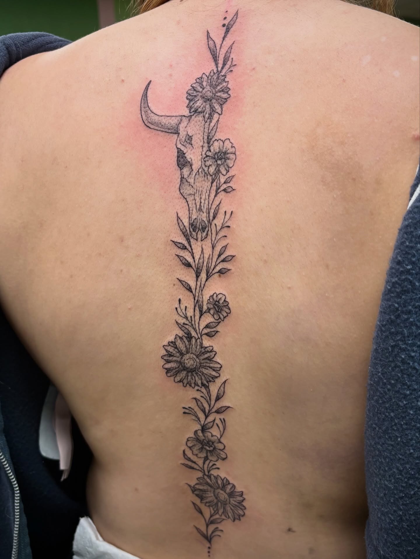 Tattoo by @aves_inks — black_and_grey