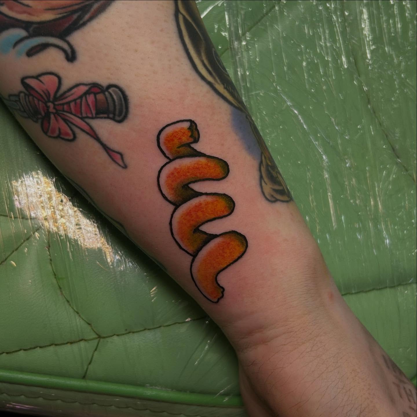 Tattoo by @sarahtonin_ink β american_traditional