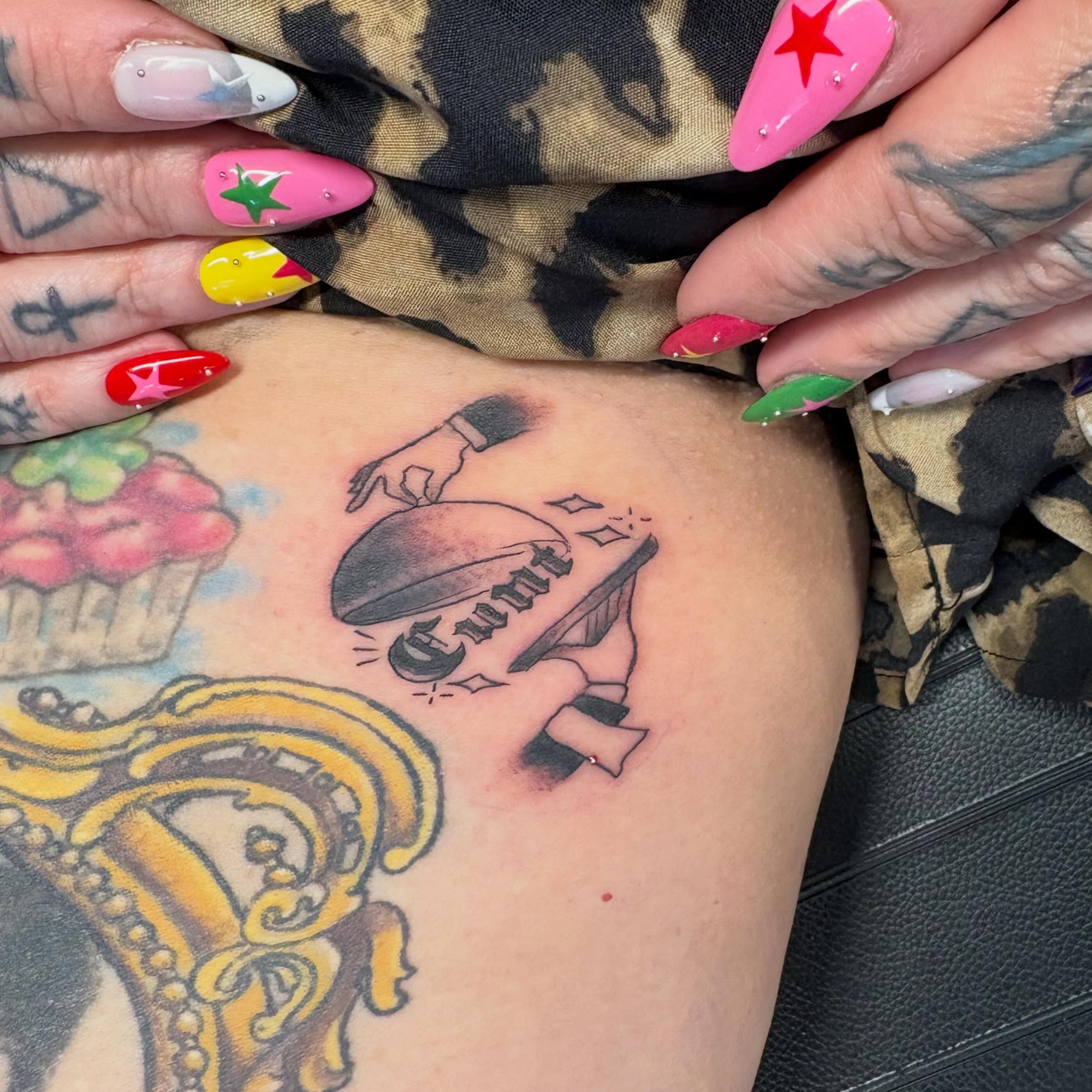 Hamburger American traditional tattoo on the thigh by Bre Alex