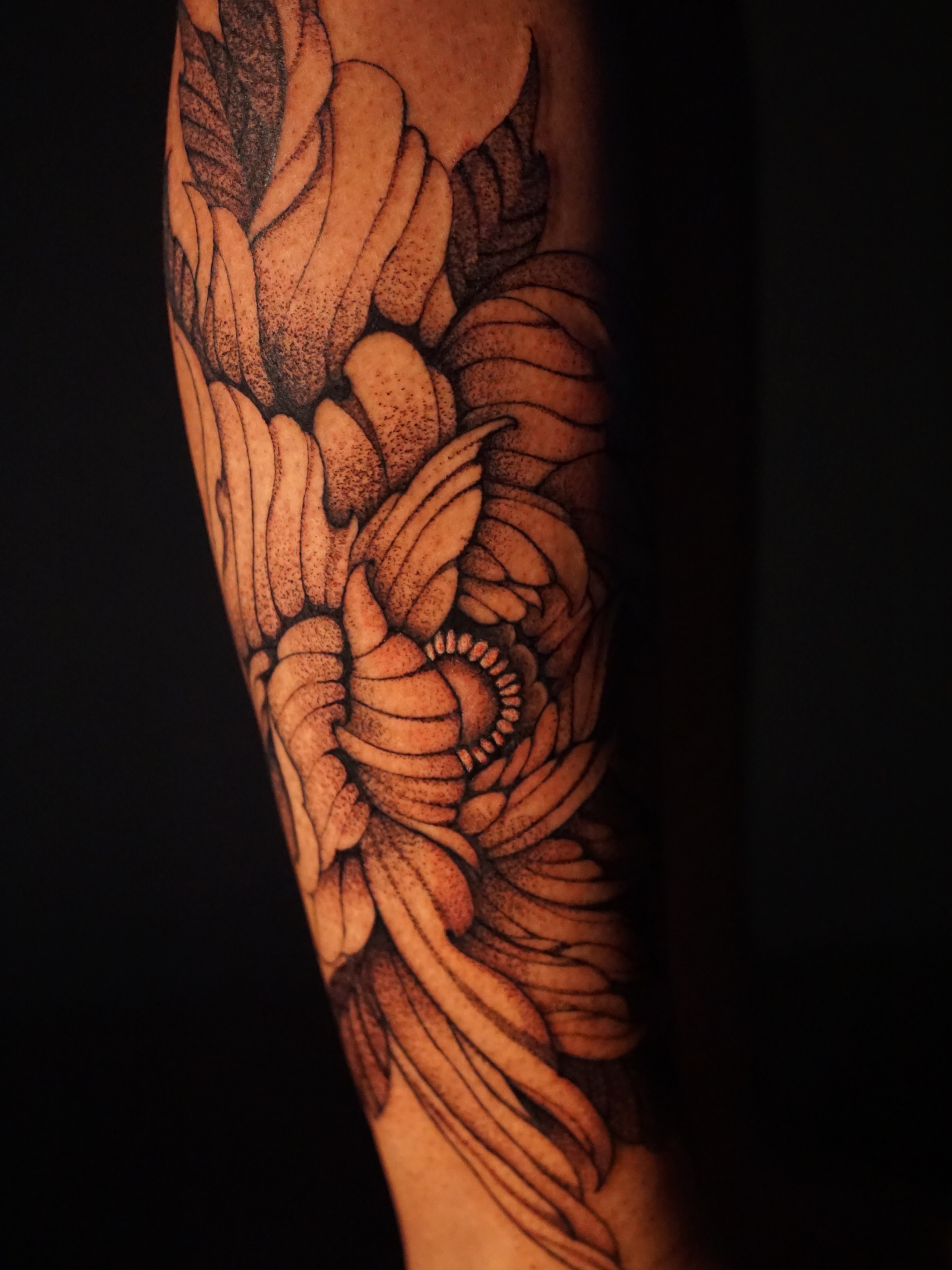 Tattoo by @cee.destined β dotwork