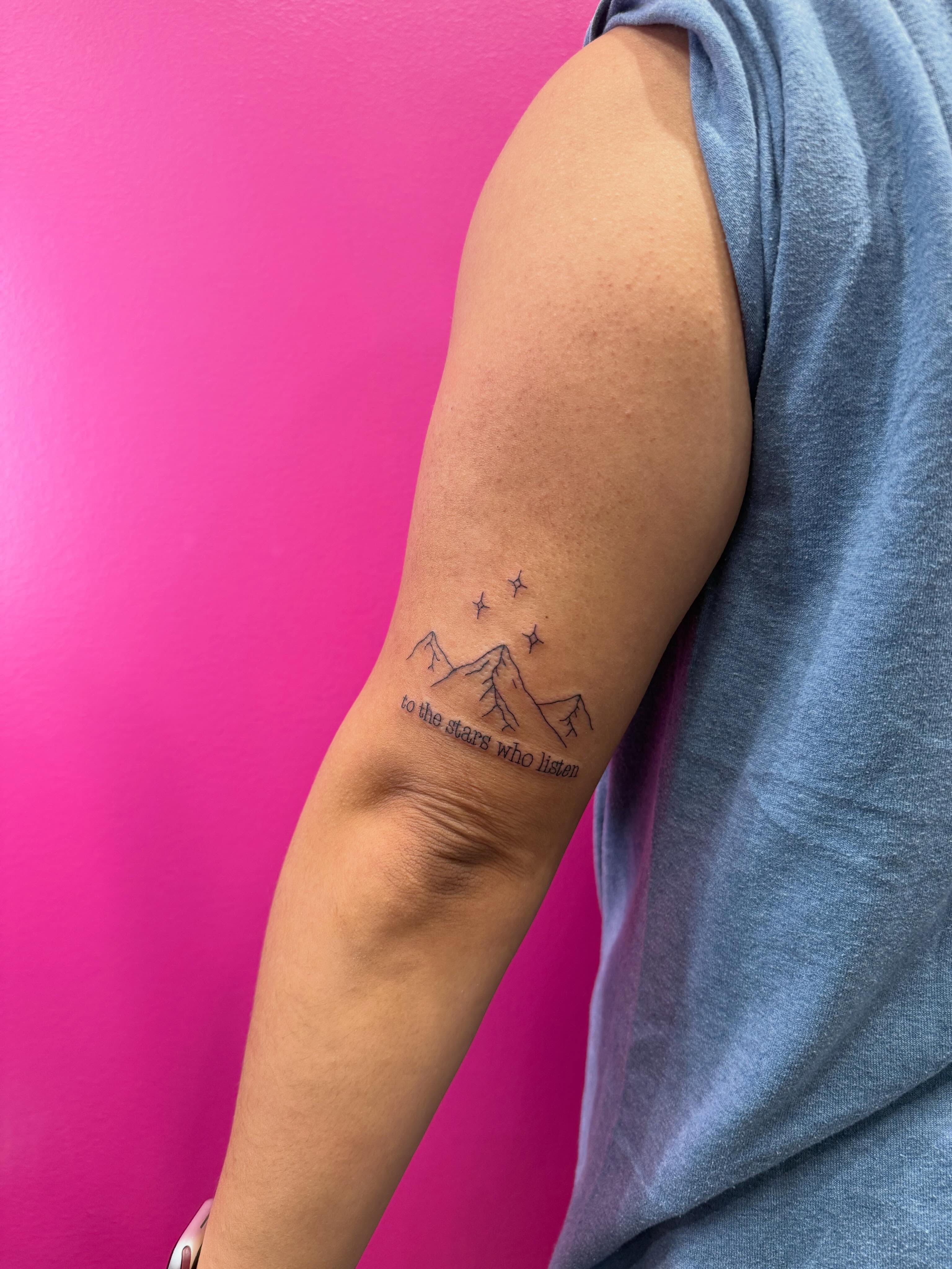 Tattoo by @pinkhousetattoo β minimalist