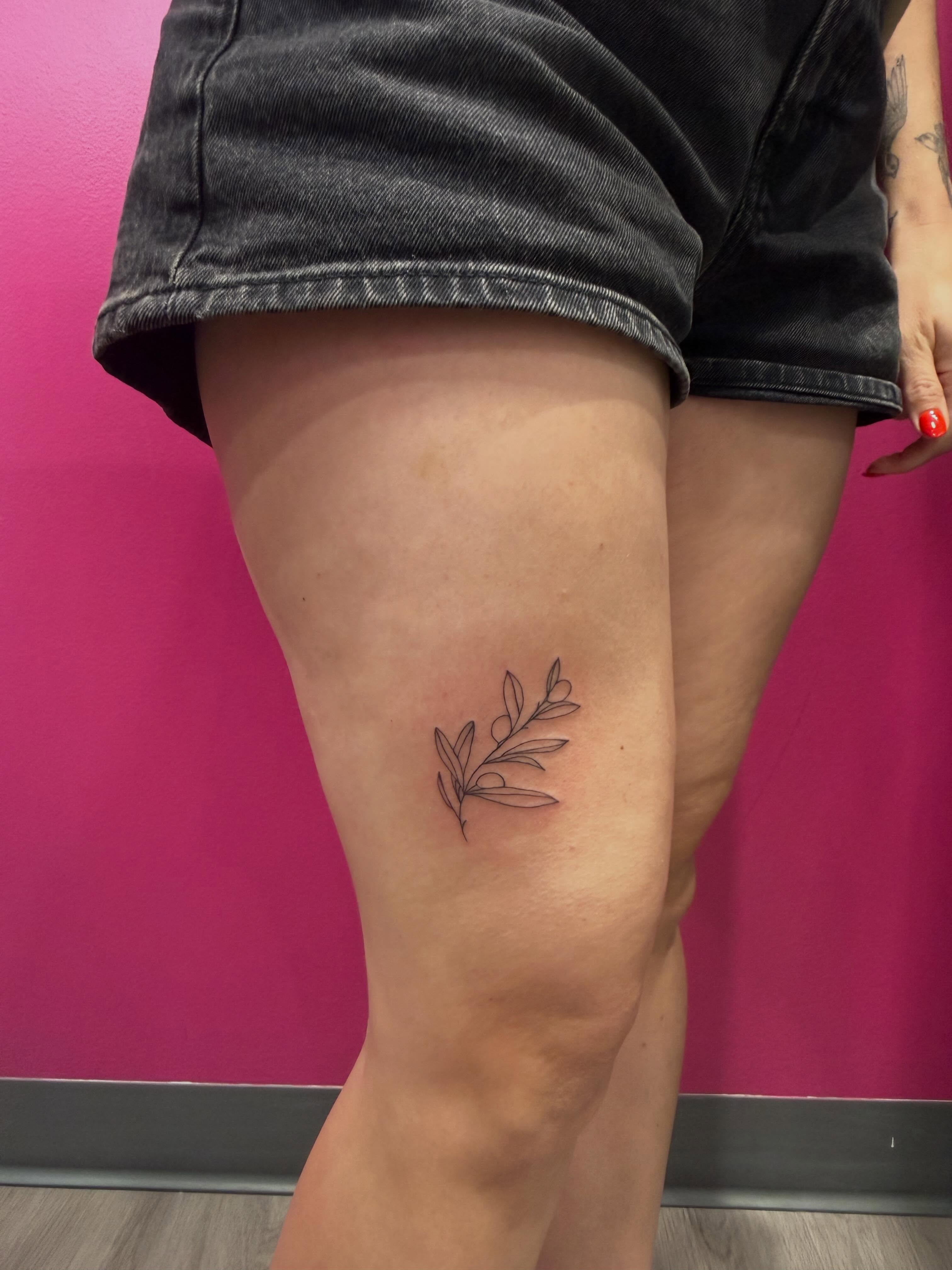 Tattoo by @pinkhousetattoo β fine_line