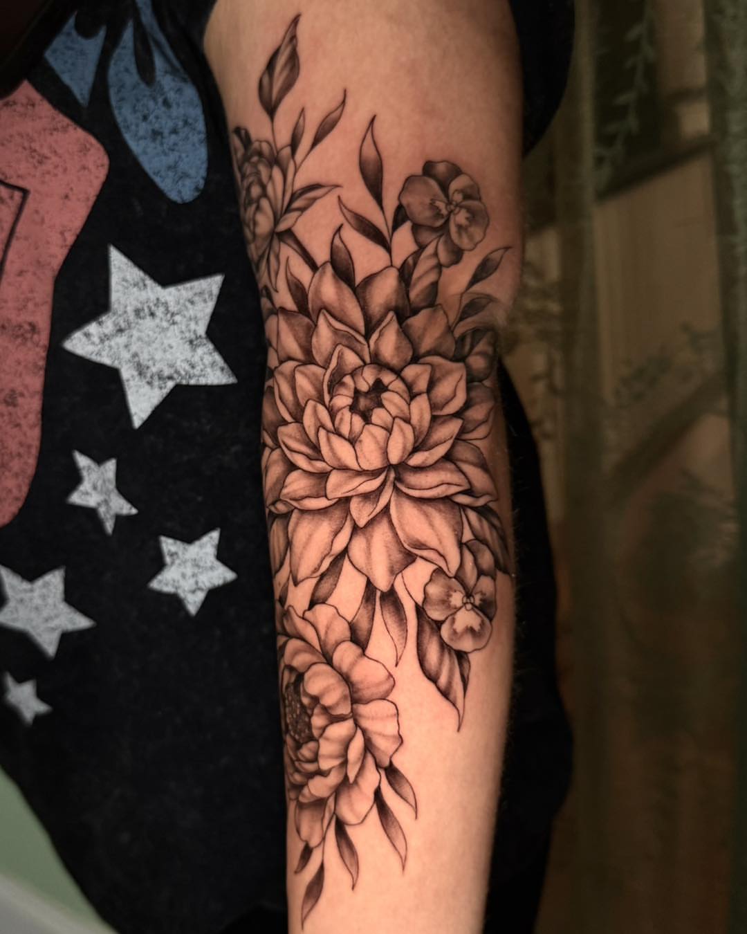 Tattoo by @tattoos_bymkr — black_and_grey