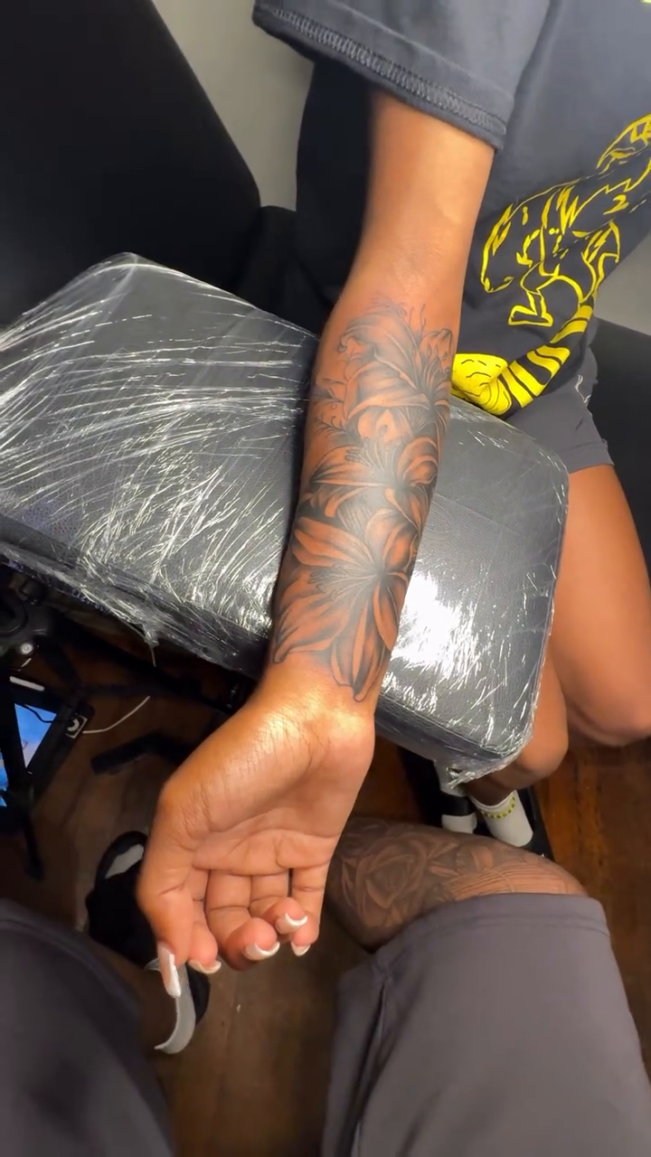 Tattoo by @maleekinkz โ black_and_grey, realism