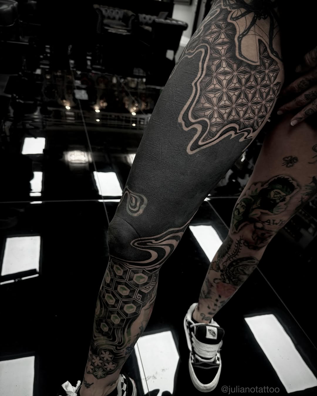 Tattoo by @julianotattoo — geometric
