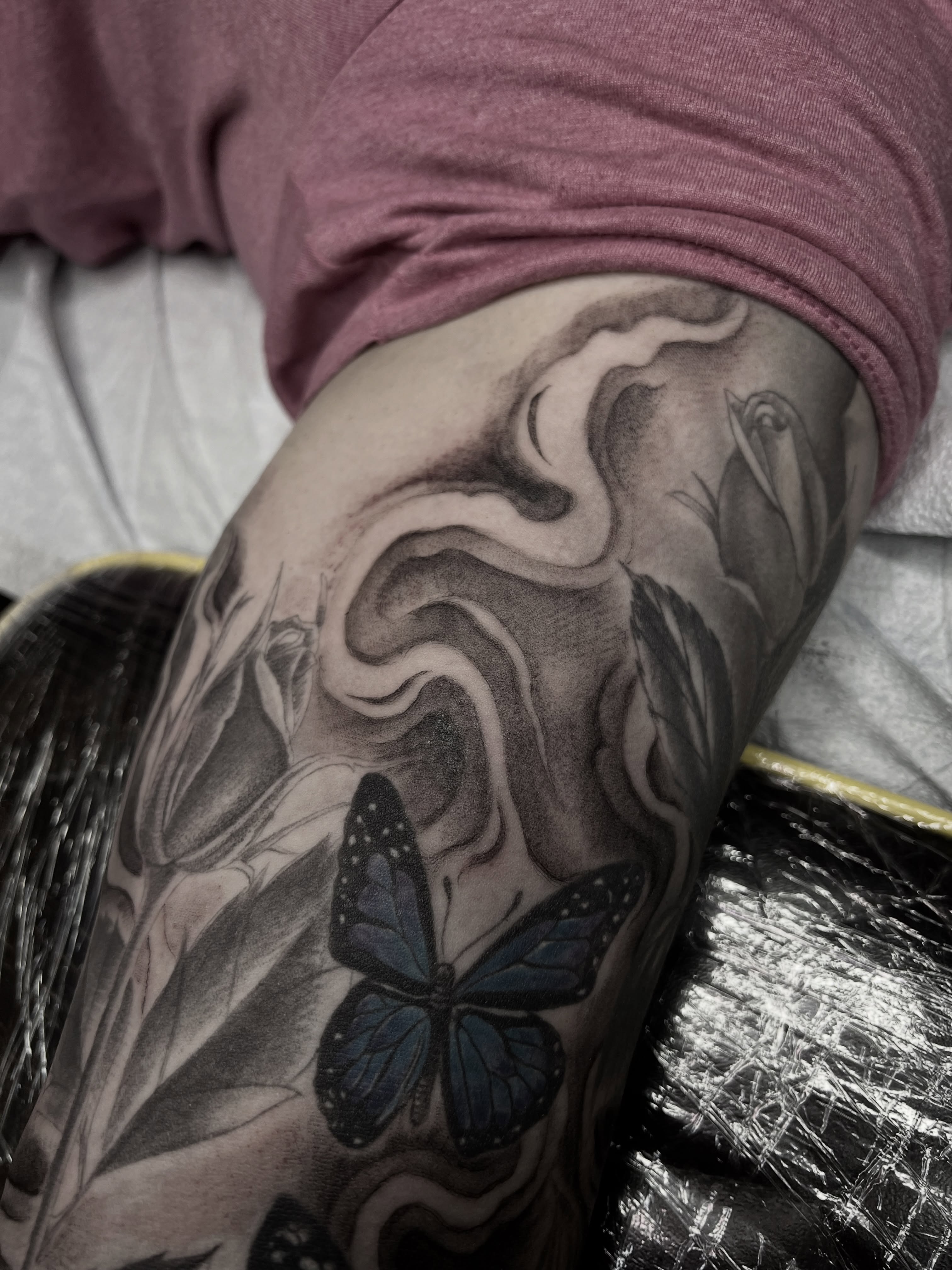 Tattoo by @osopolar_tattoos — black_and_grey, realism