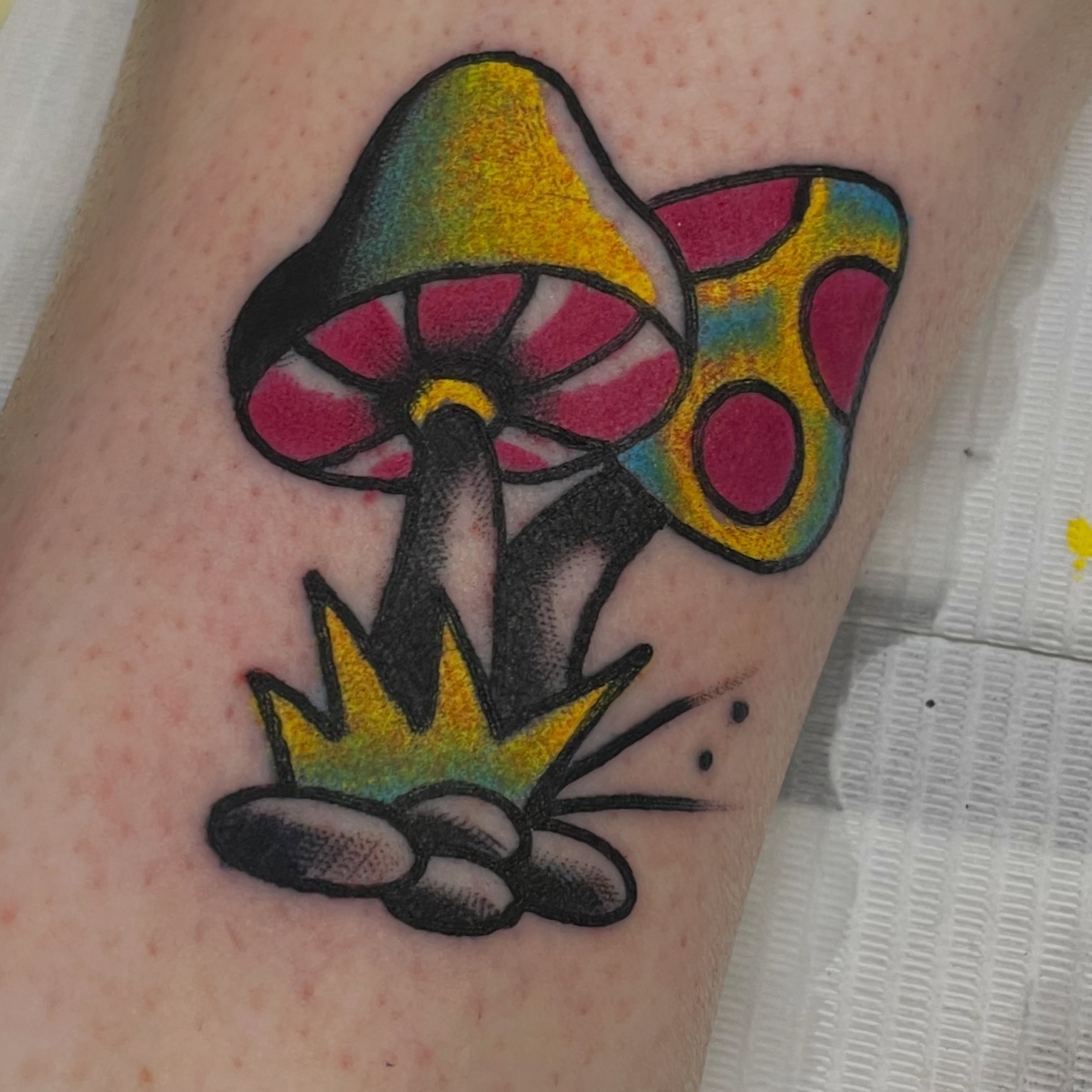 Tattoo by @daveconleytattoo — dotwork, new_school