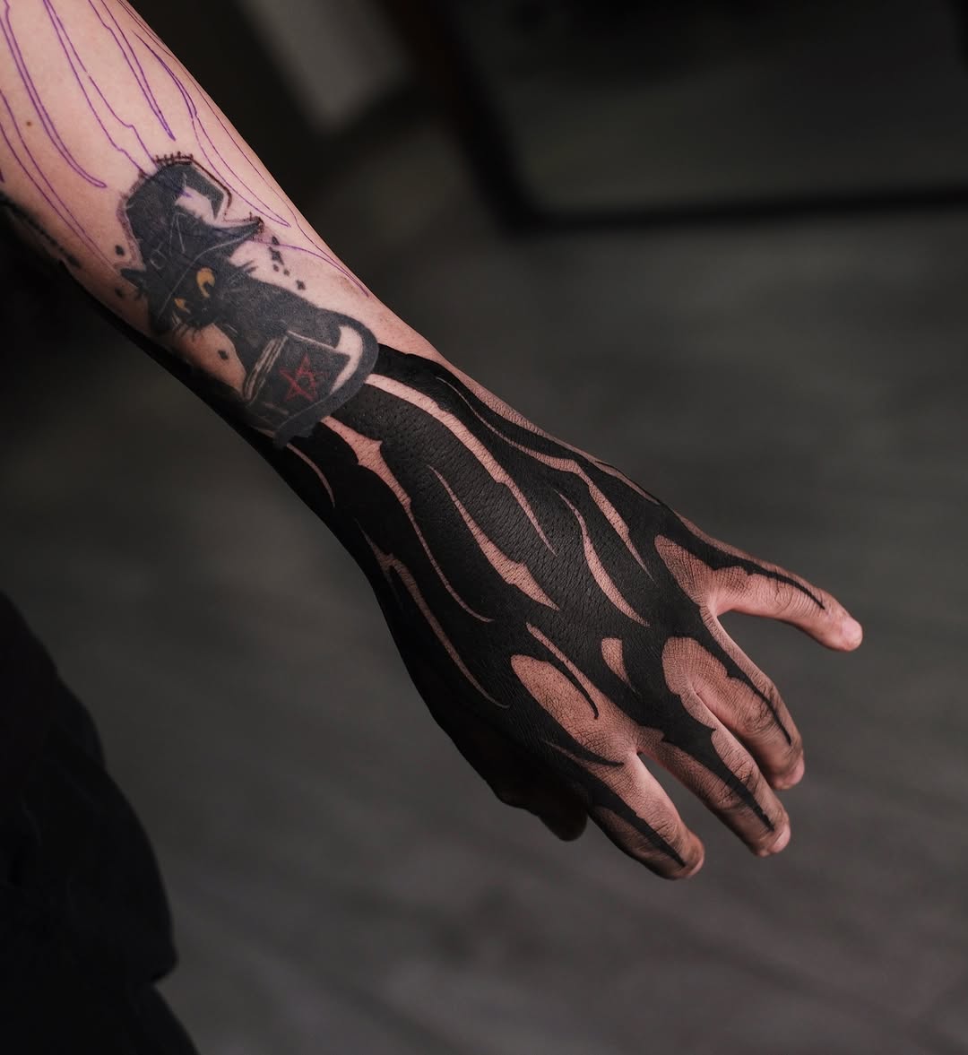 Tattoo by @deadssoul — blackwork, illustrative