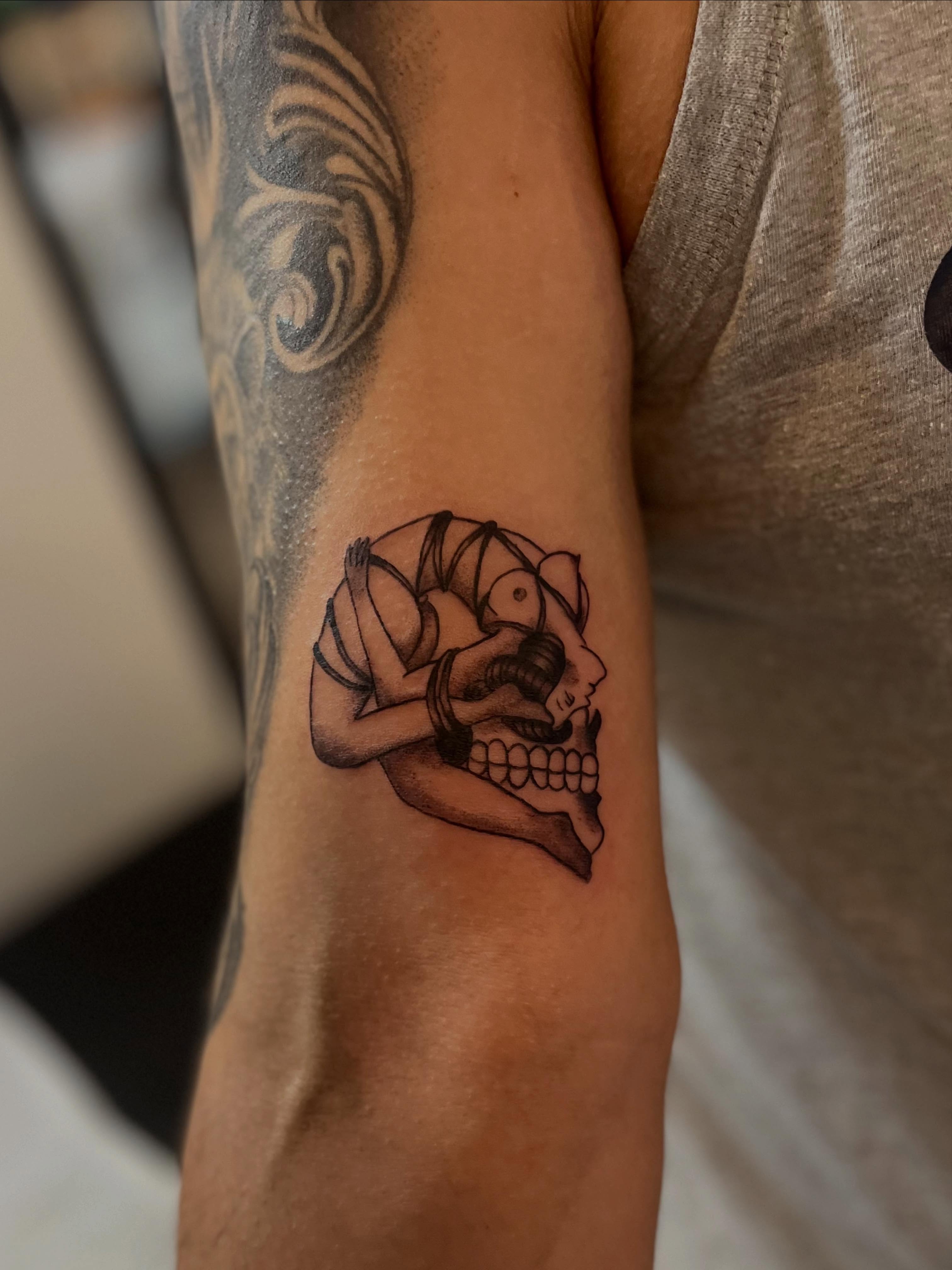 Tattoo by @mad.anthonytattoo — black_and_grey