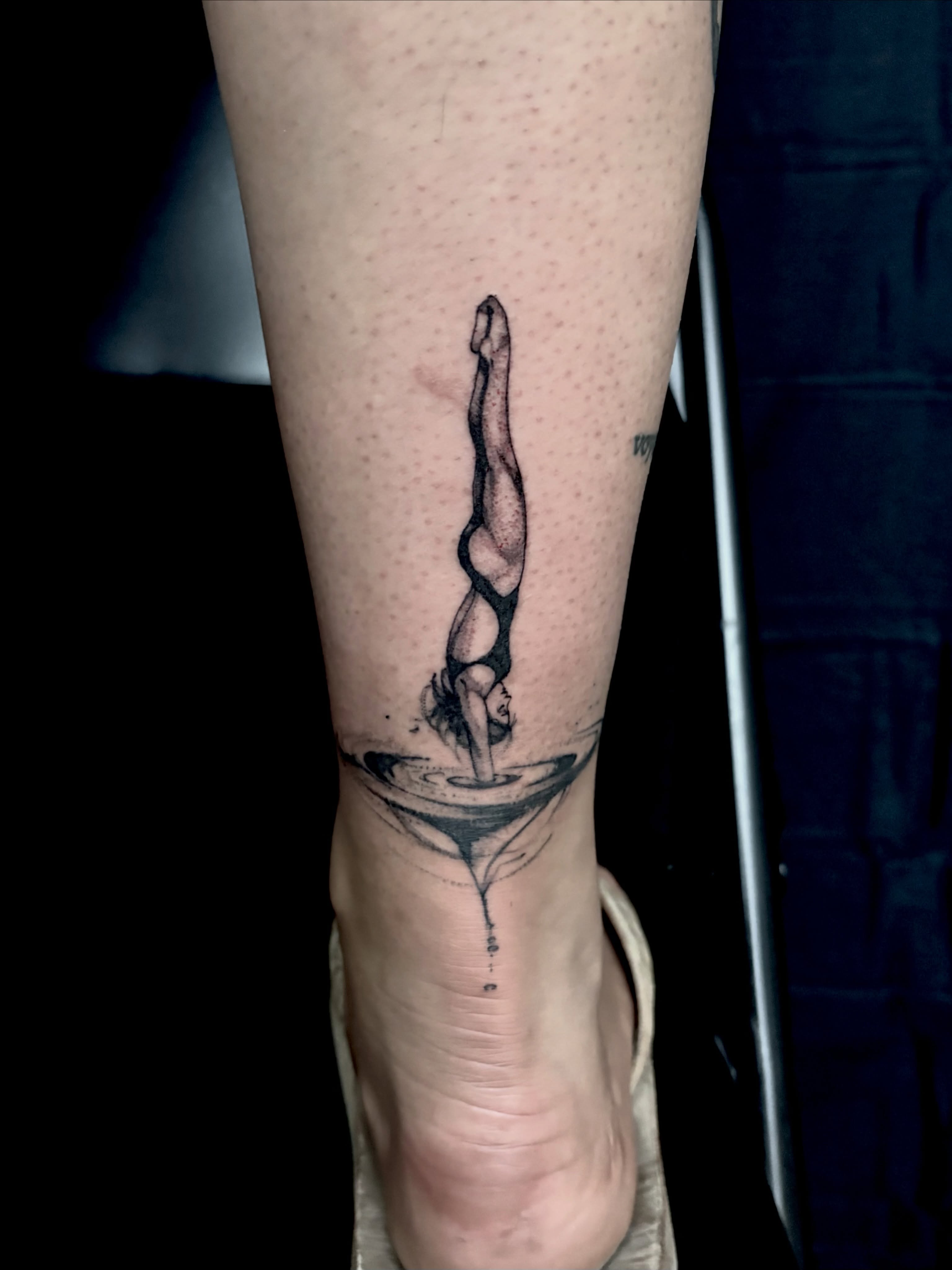 Tattoo by @letmechangemyusernamepleaseomg — dotwork, realism