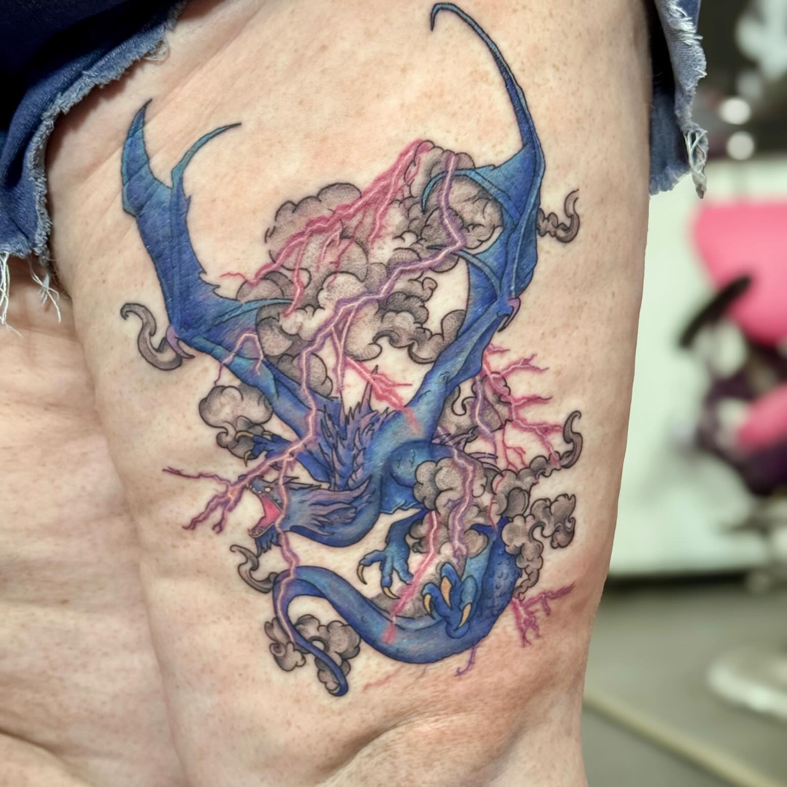 Tattoo by @inkedxlarissa — new_school, dotwork