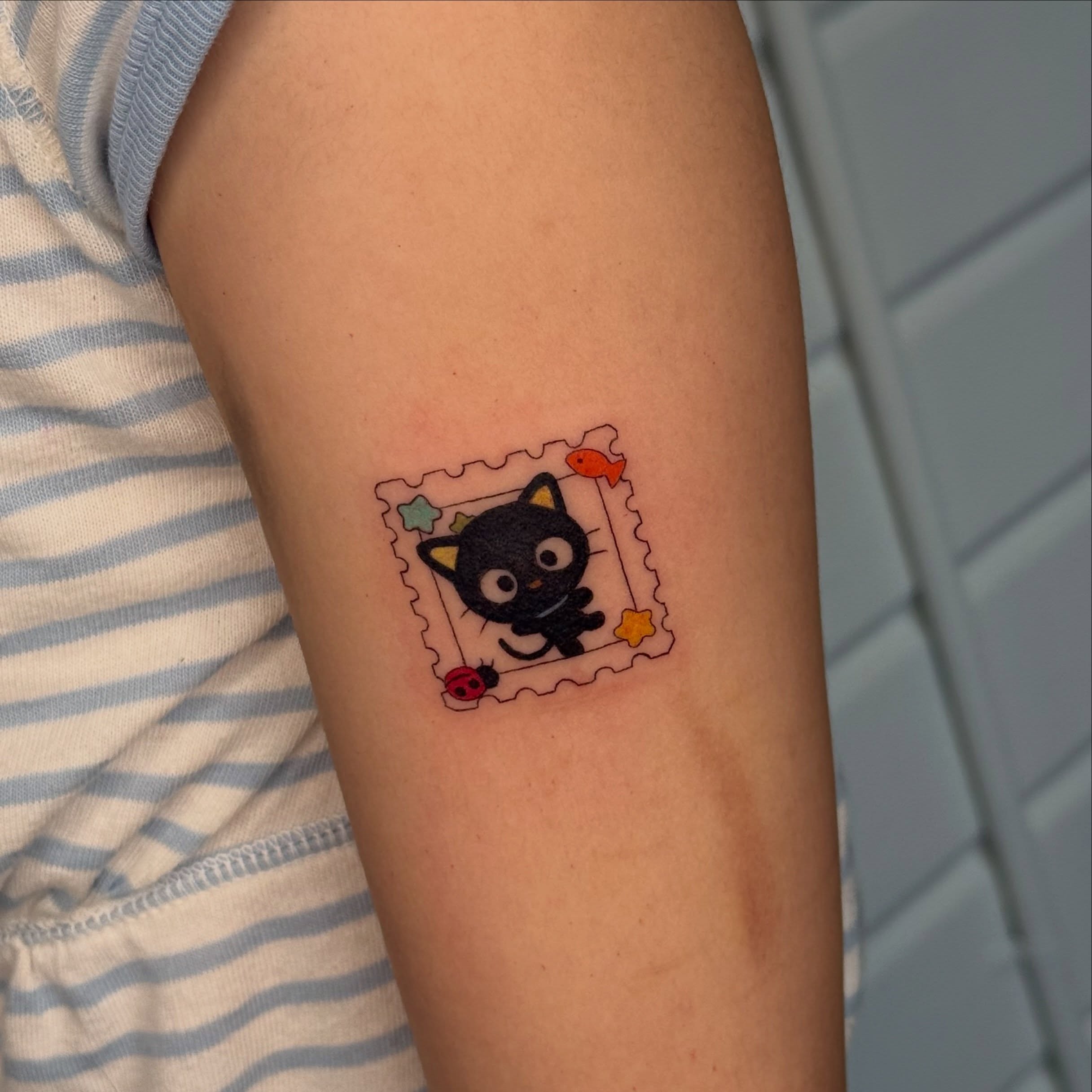Tattoo by @roselutattoo β dotwork