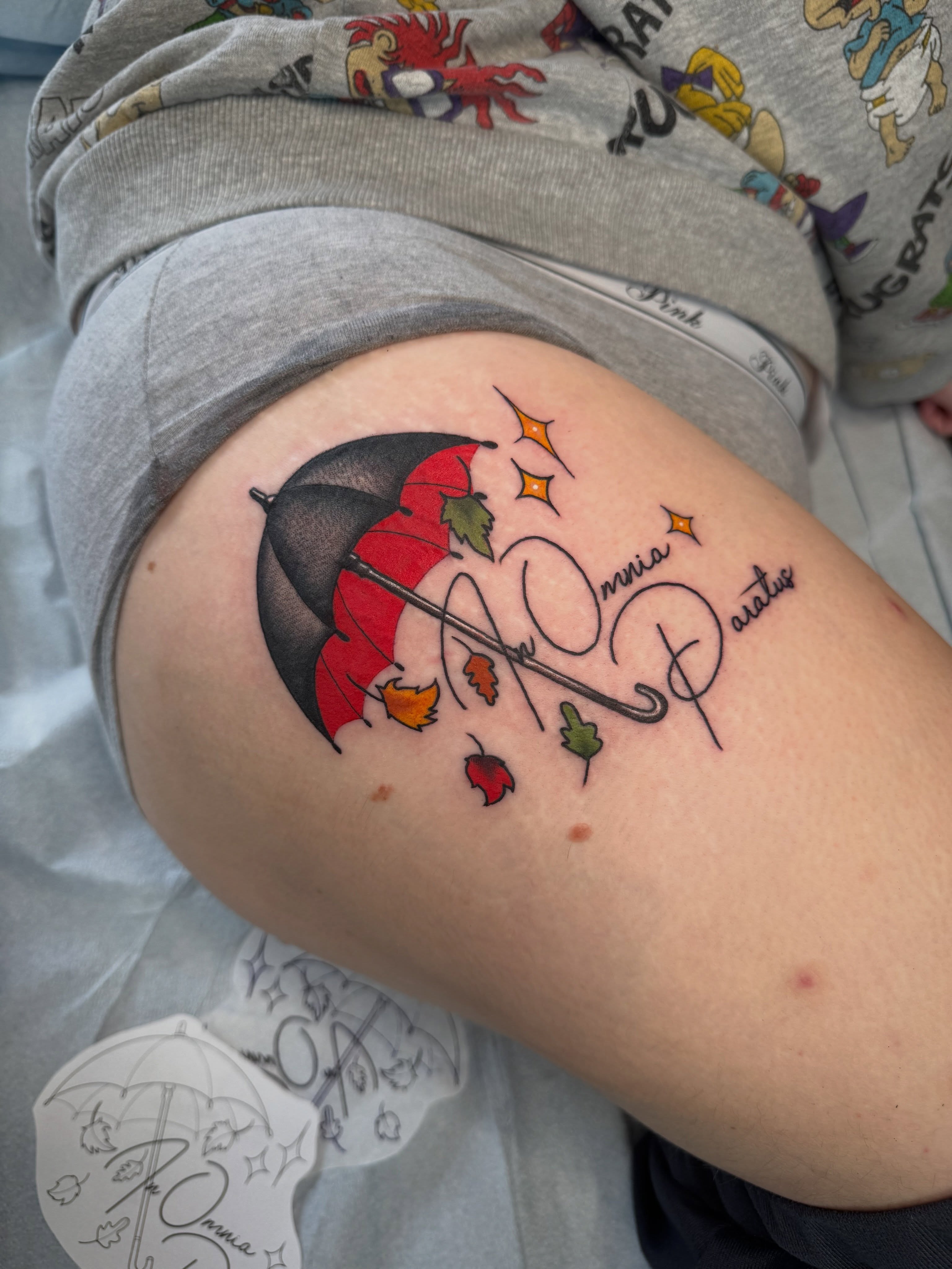 Umbrella and autumn leaves dotwork tattoo on the thigh by Alisa (Li) Affatato ๐ผ