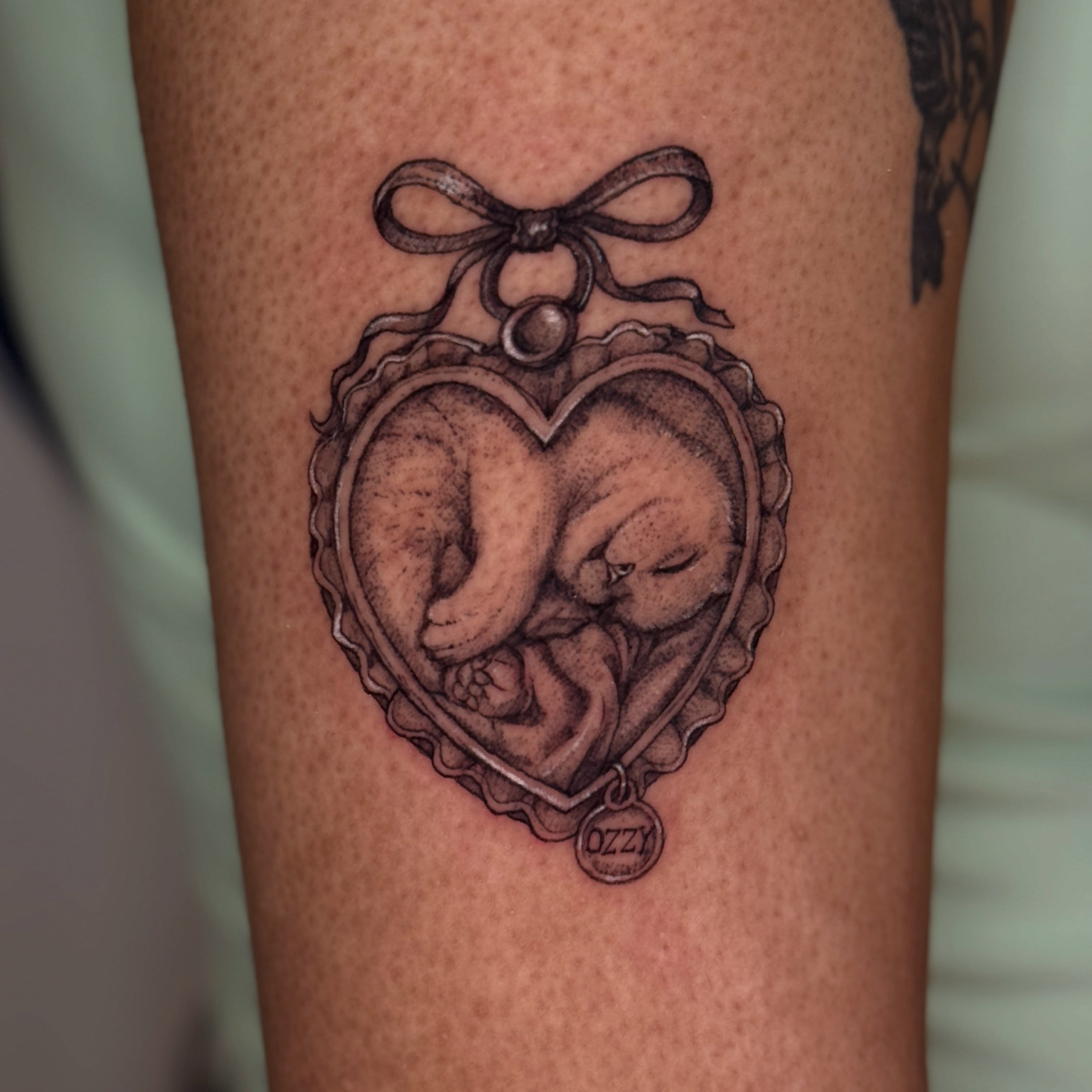 Tattoo by @ktyvink — black_and_grey