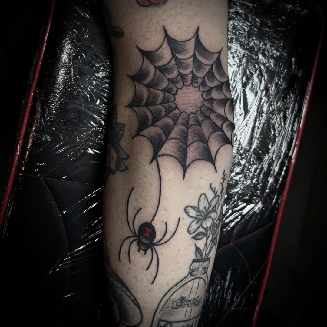 Spider web American traditional tattoo on the forearm by 𝒜𝓇𝓉 𝒷𝓎 𝒱𝑒 𝒩𝑜𝒸𝓉𝑒𝓂