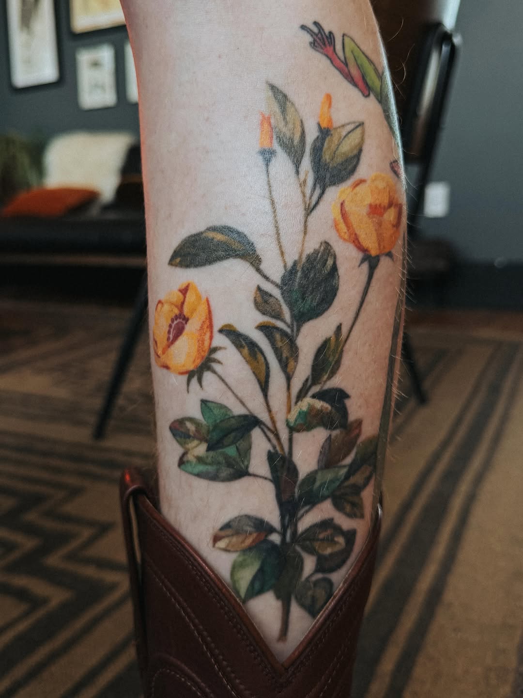 Tattoo by @lucy__yin — realism, botanical