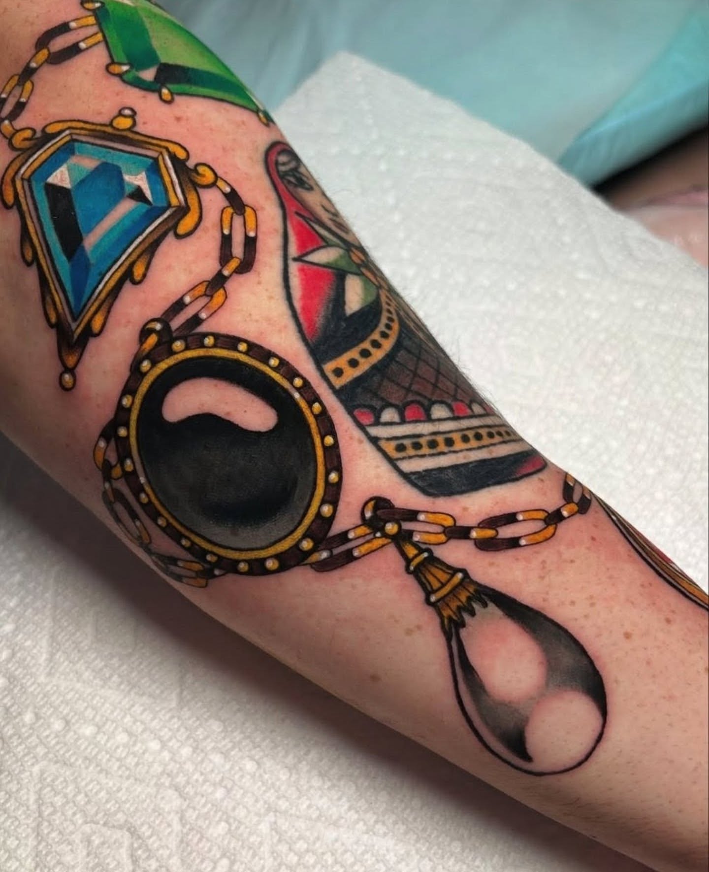 Tattoo by @chloemarietattoos โ american_traditional, geometric