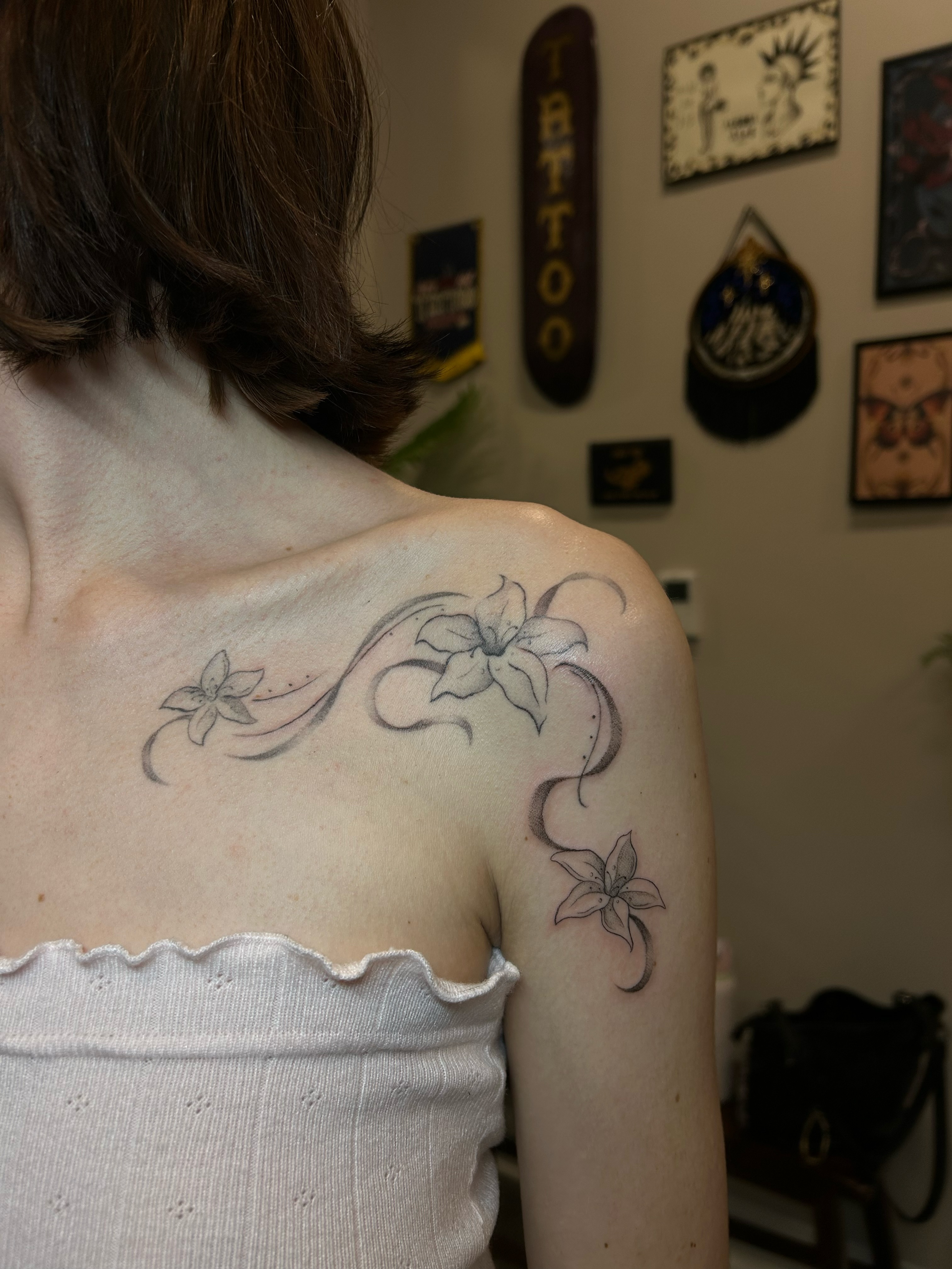 Tattoo by @tattoosbyalyssa — black_and_grey