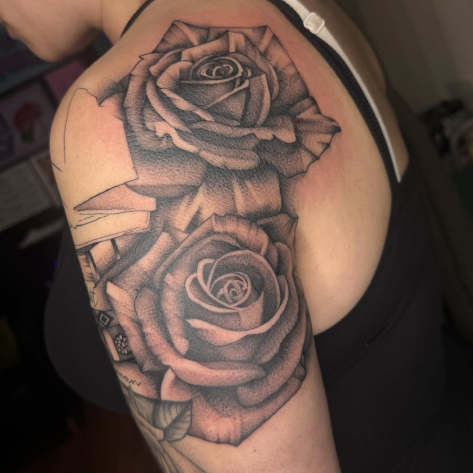 Roses realism tattoo on the shoulder by Tattoo, San Diego, California