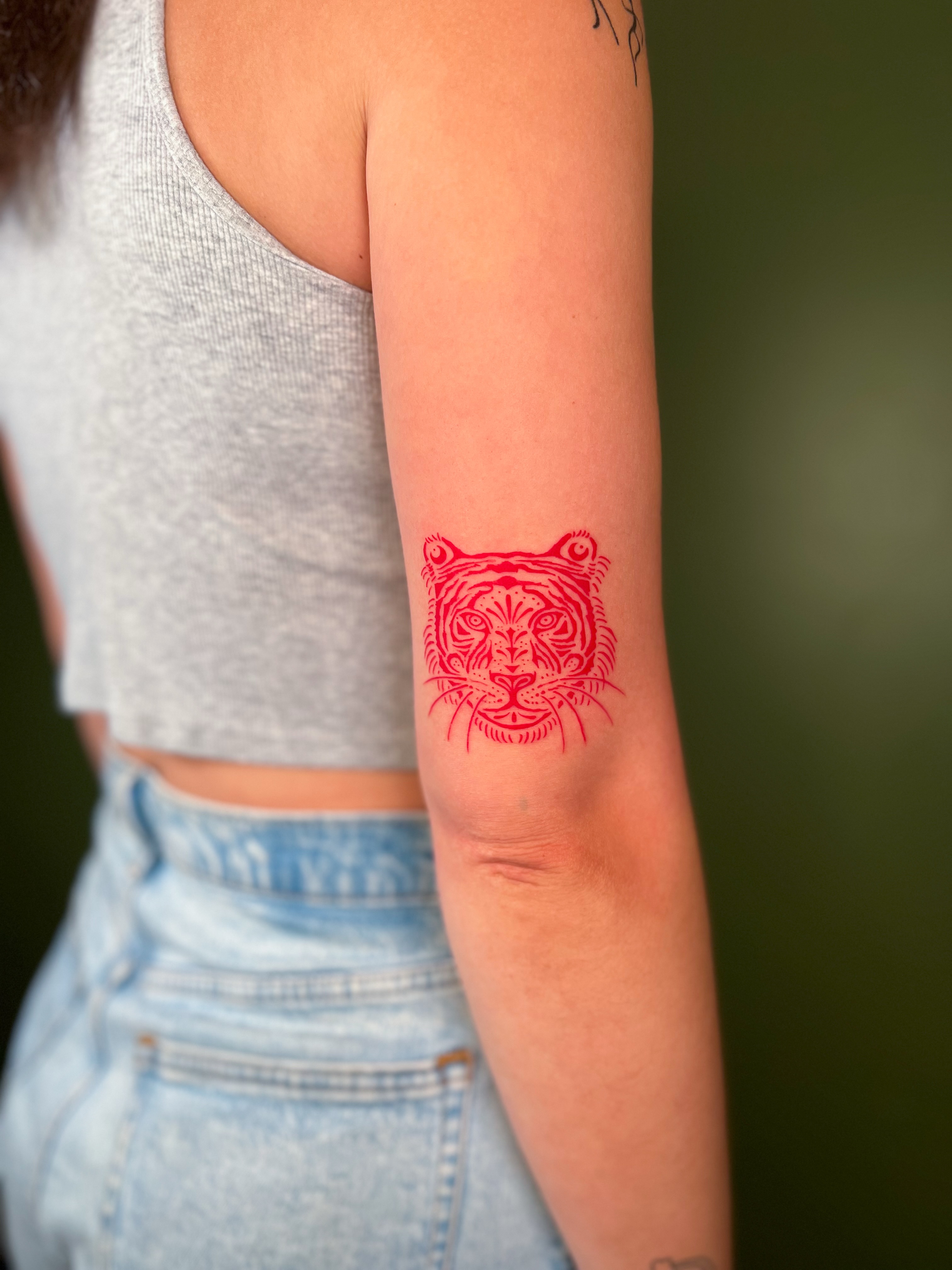 Tiger head geometric tattoo on the forearm by ๐ฅ ๐๐ฅ๐๐ฑ๐ข๐ฌ ๐ฅ