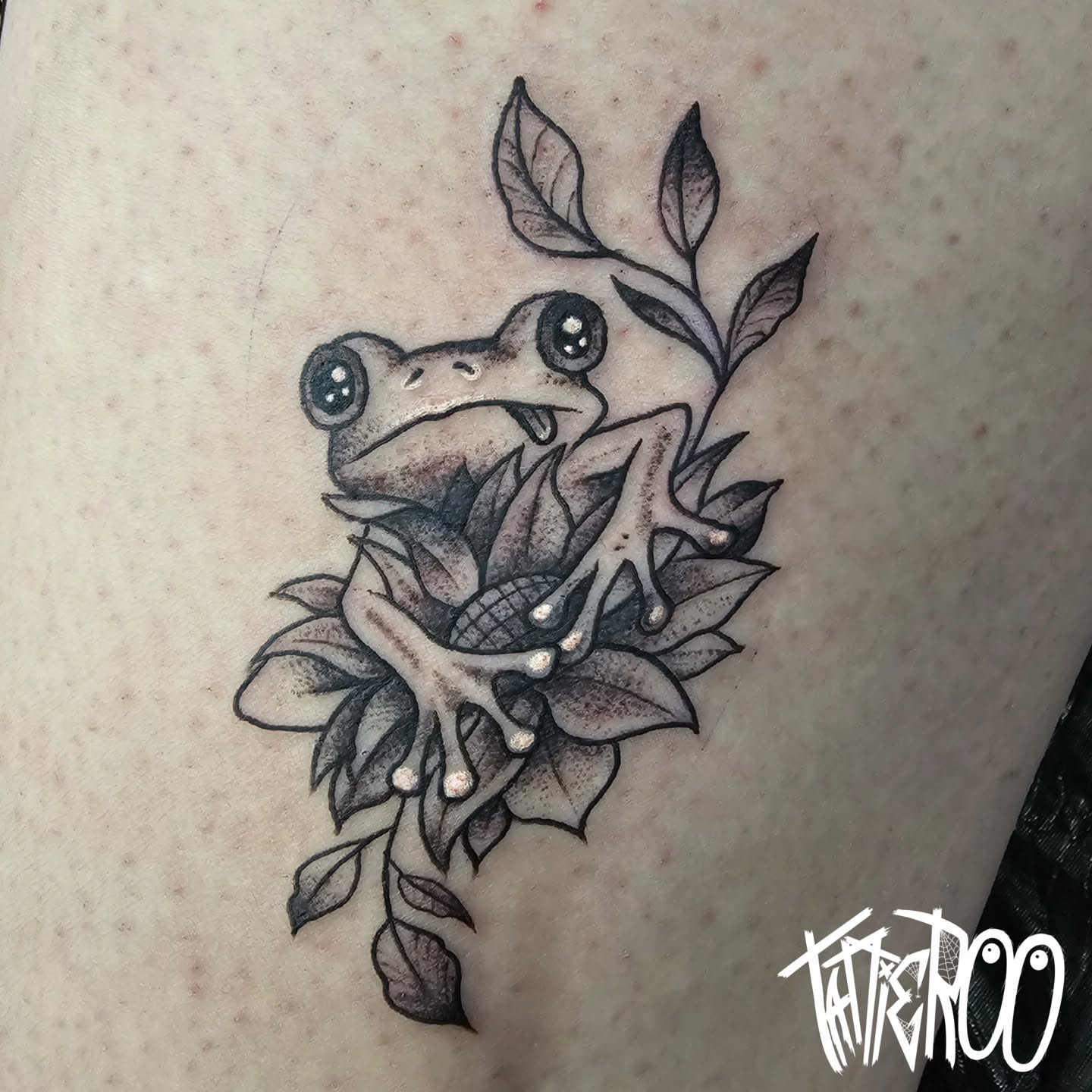 Tattoo by @tattier00 — dotwork, realism