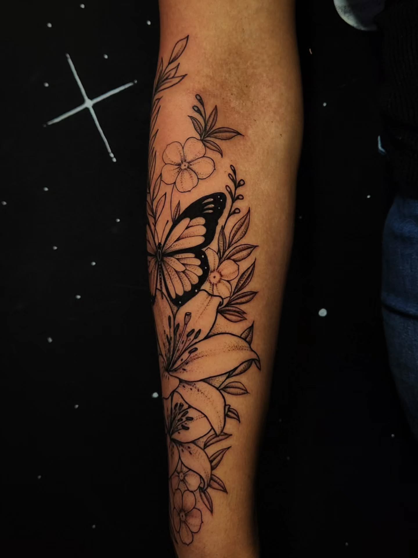 Tattoo by @dycotattoo — black_and_grey