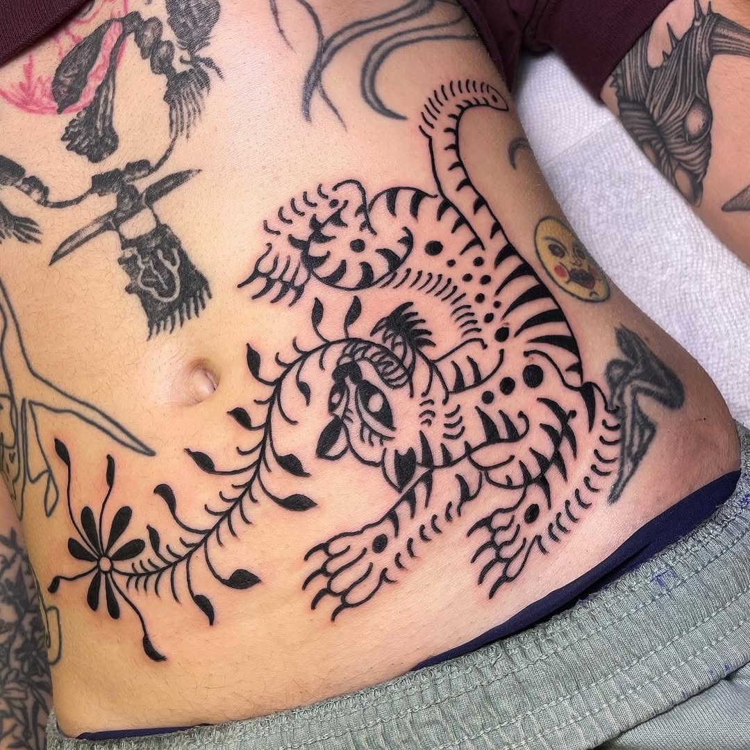 Tattoo by @cosmic___karma — blackwork, japanese_irezumi