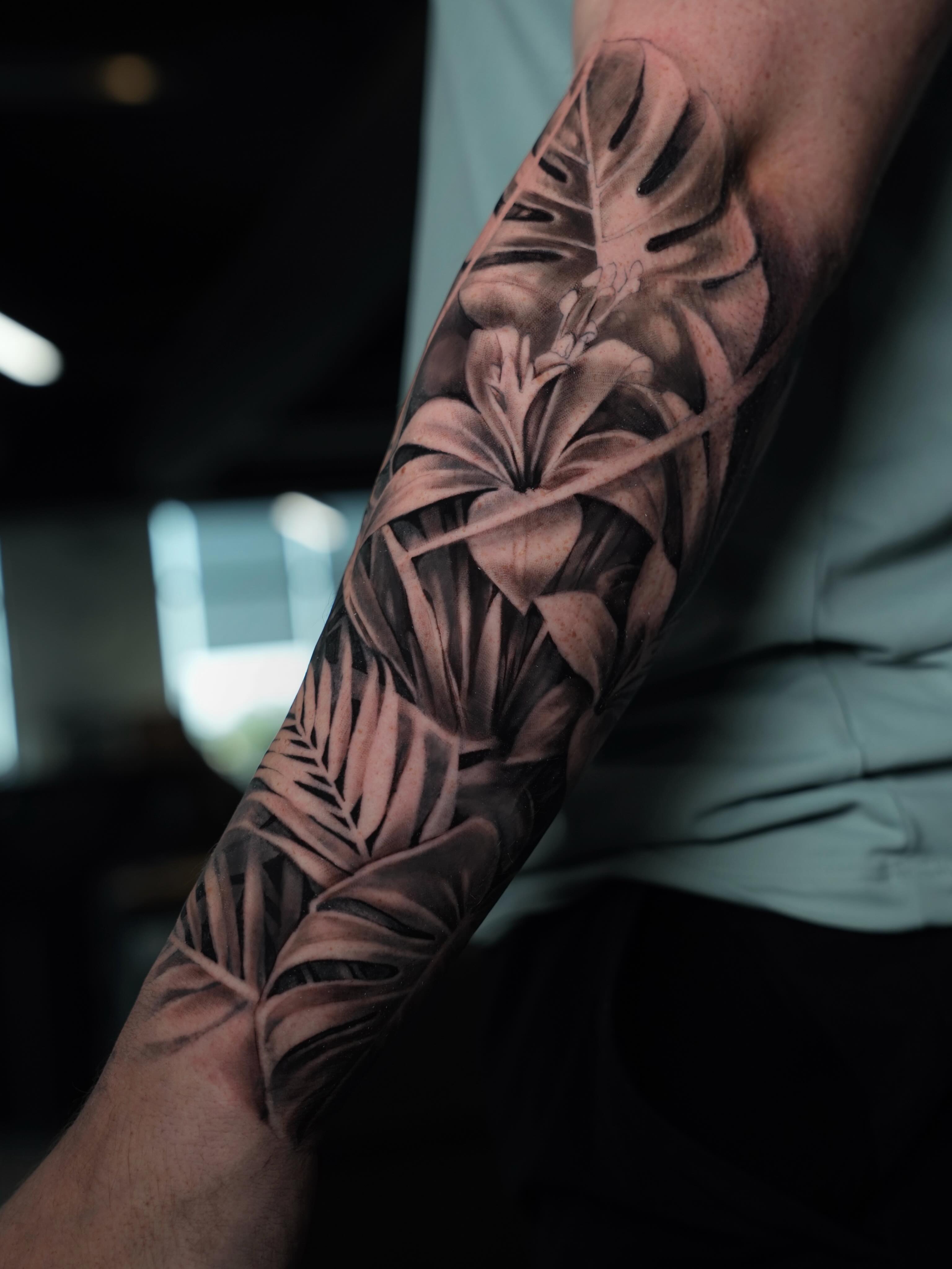 Tattoo by @tattooandres191 — black_and_grey