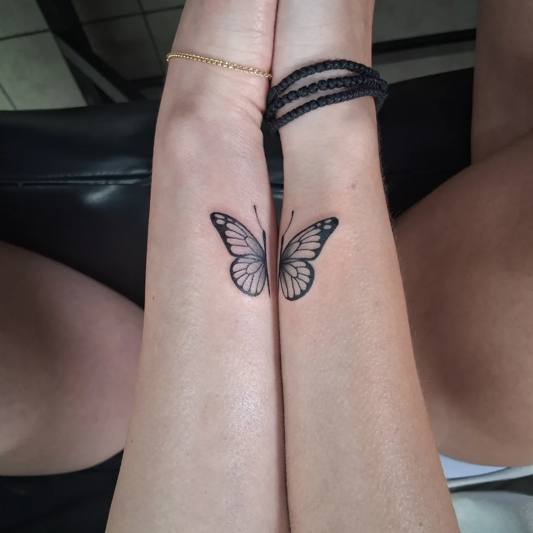 Tattoo by @andy2shades_tattoo — black_and_grey